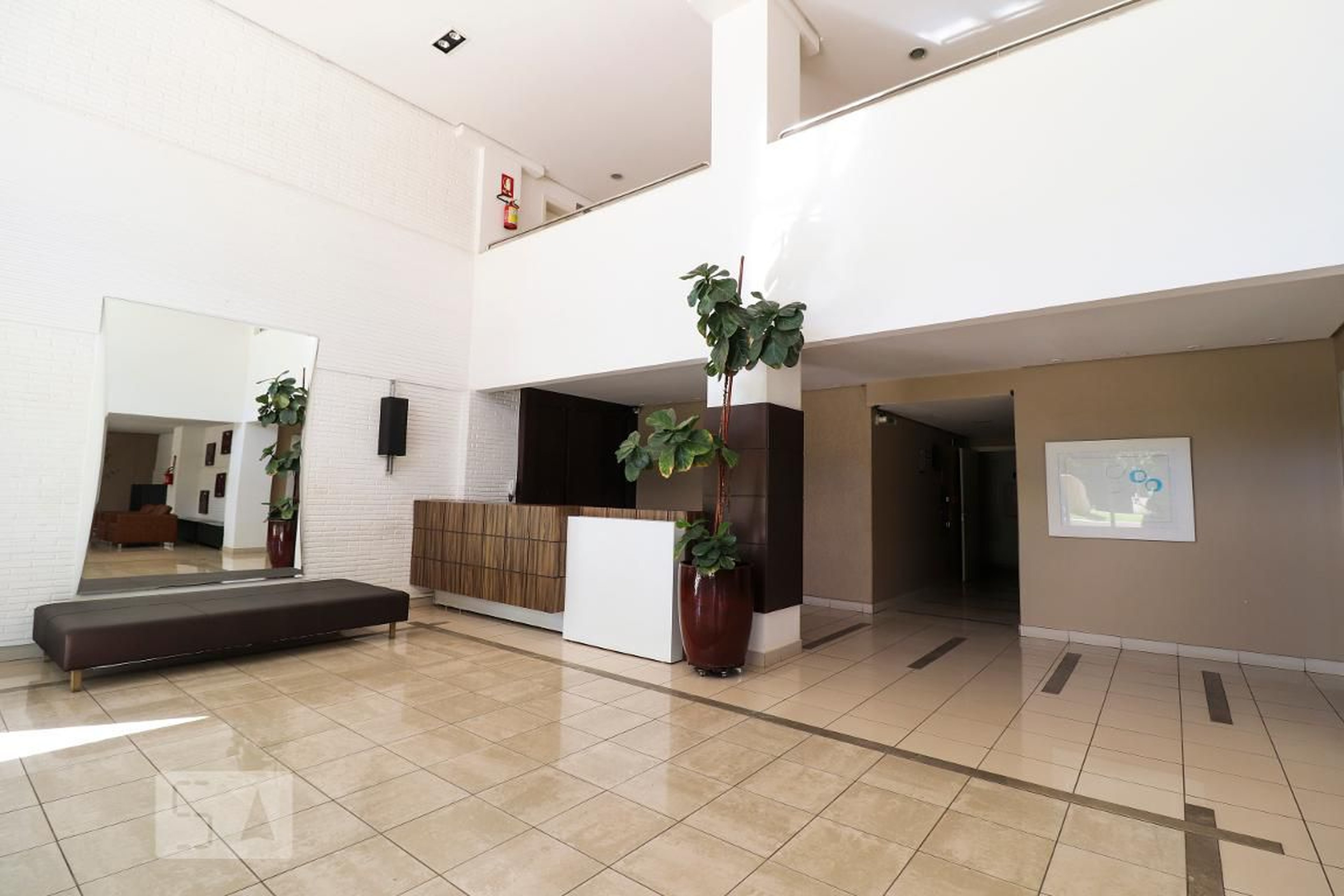 Hall de Entrada Condomínio Loft GYN