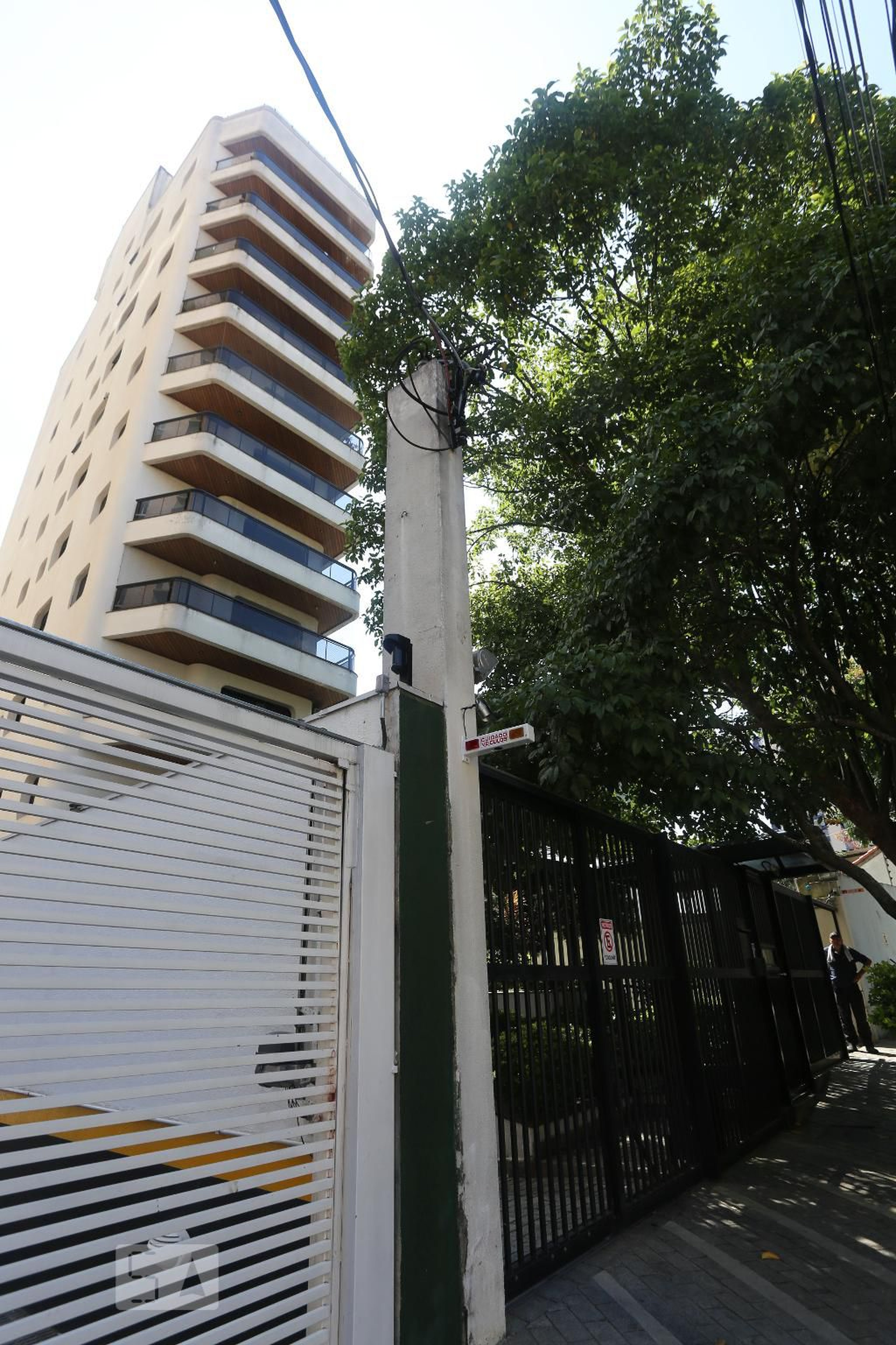 Fachada do Condomínio Condomínio em Rua Clotilde Galesi, 158