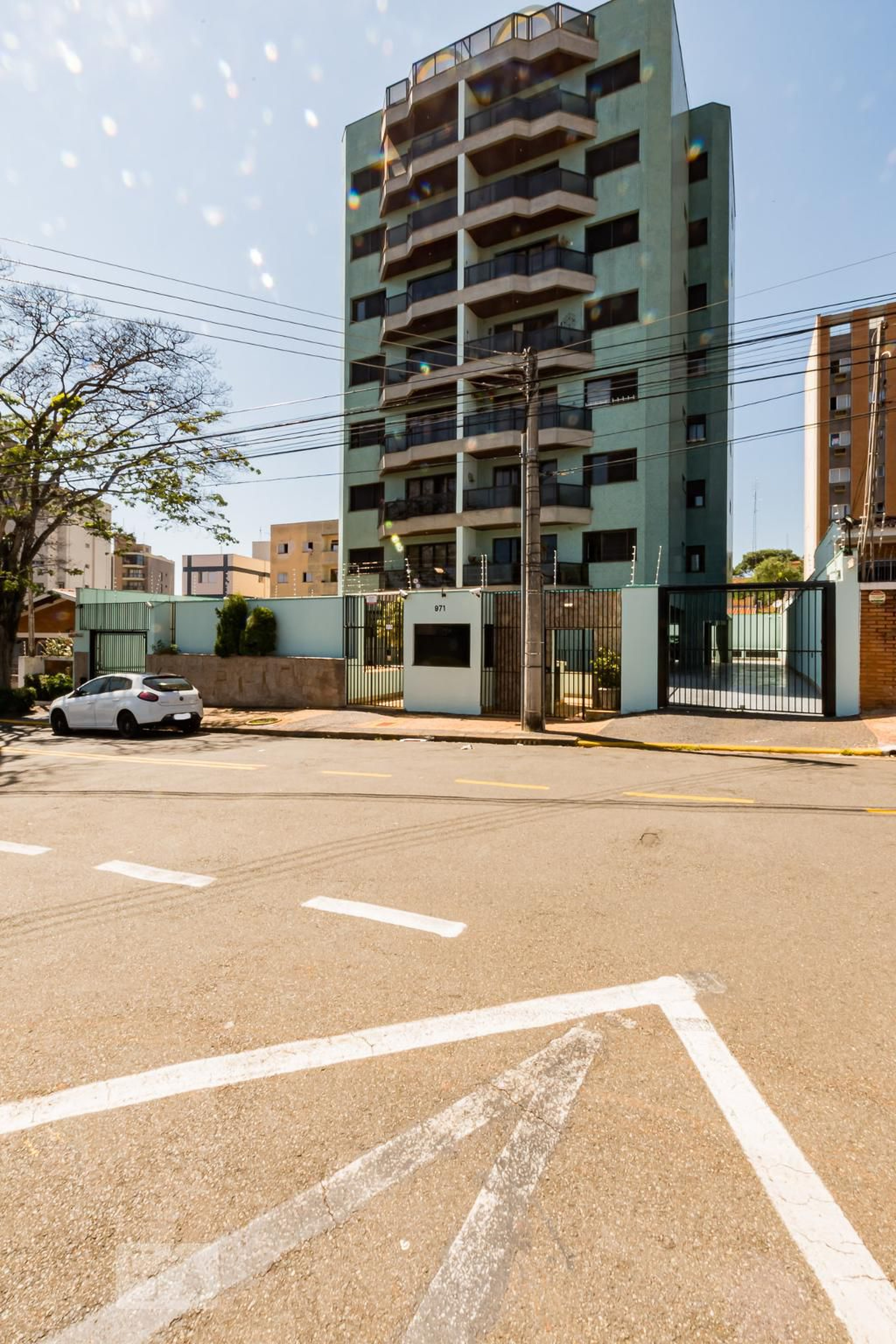 Fachada do Condomínio Condomínio Terraço Flamboyant