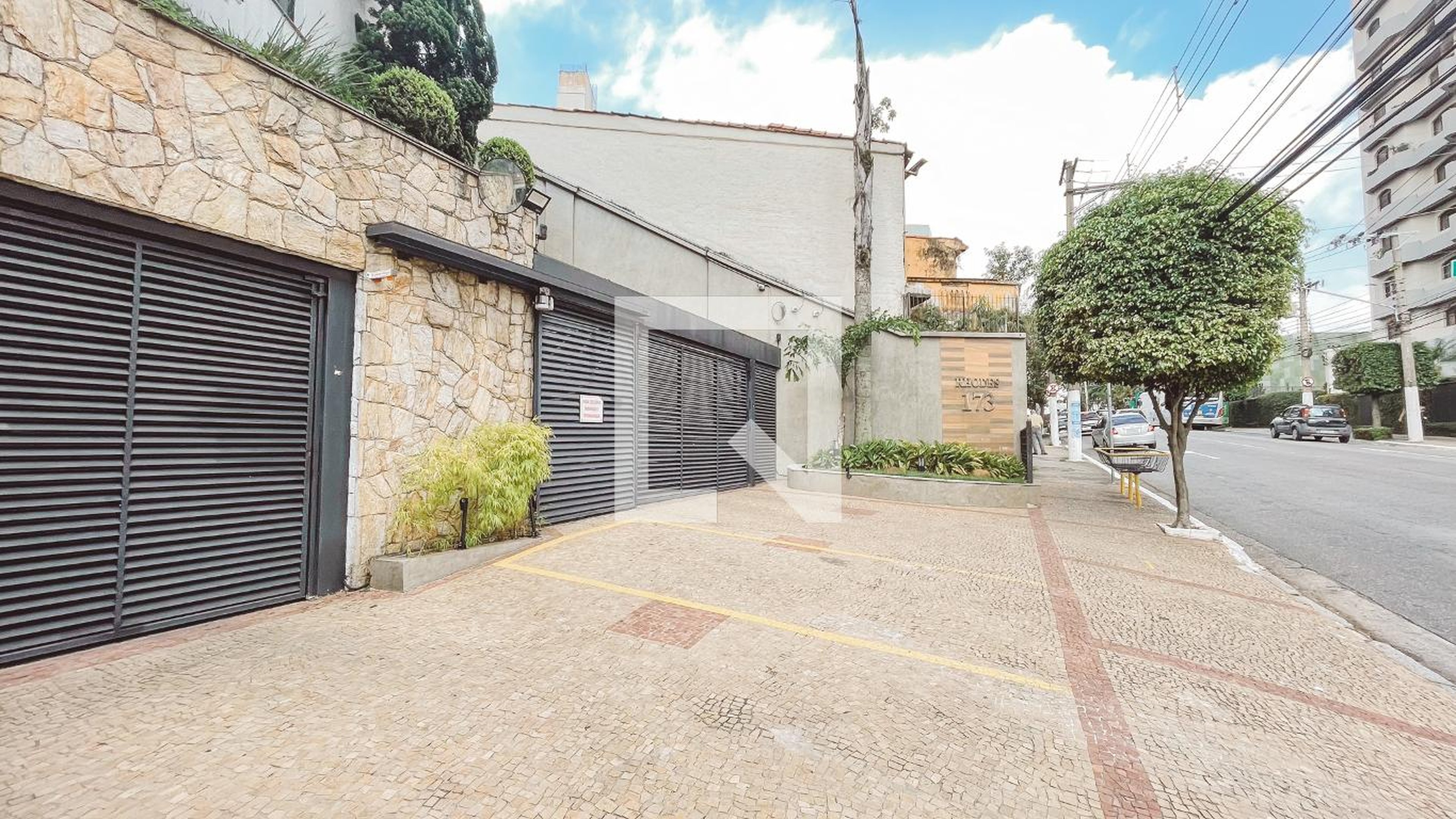 Fachada Condomínio Rhodes