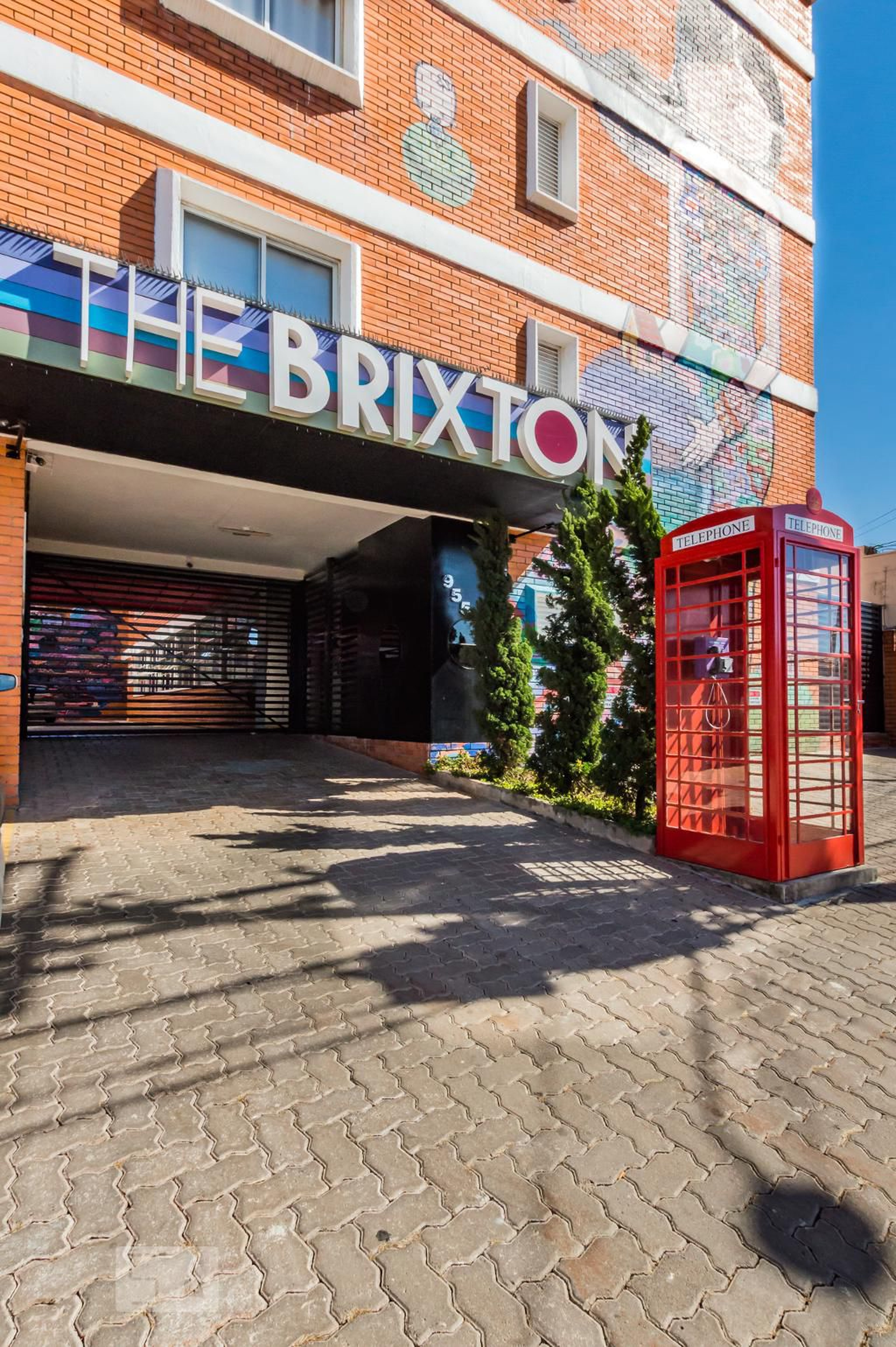 Fachada do Condomínio Condomínio Brixton