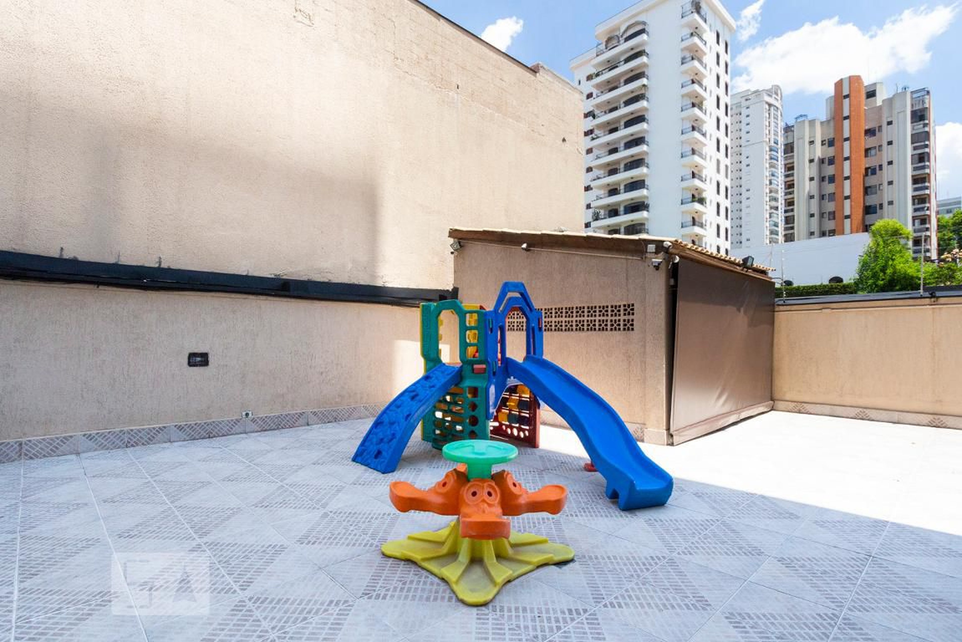 Playground - Edifício Maison Rose