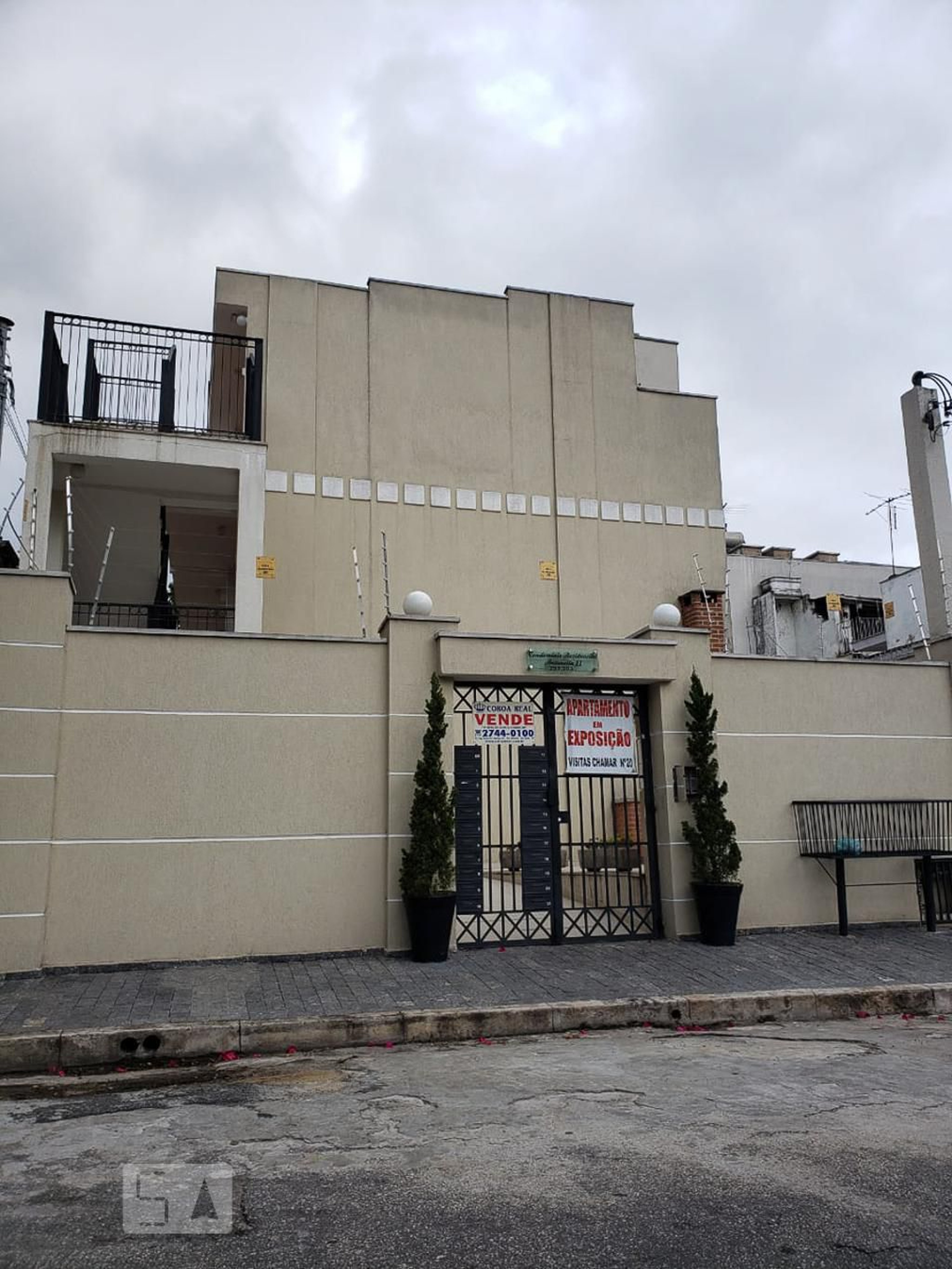 Fachada Condomínio em Rua Doutor Emanuel Dias, 297/303