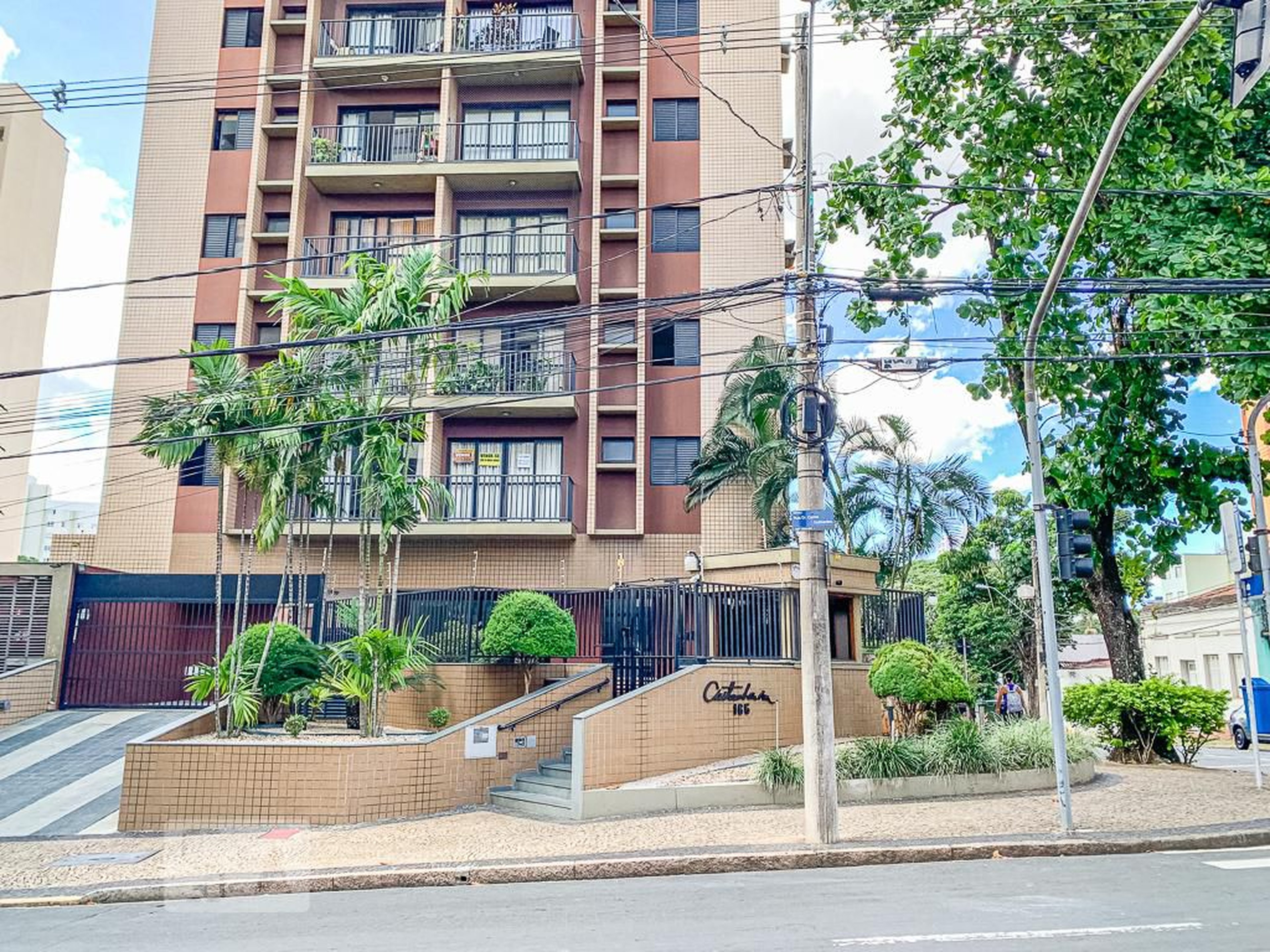 Fachada Condomínio Castanheira