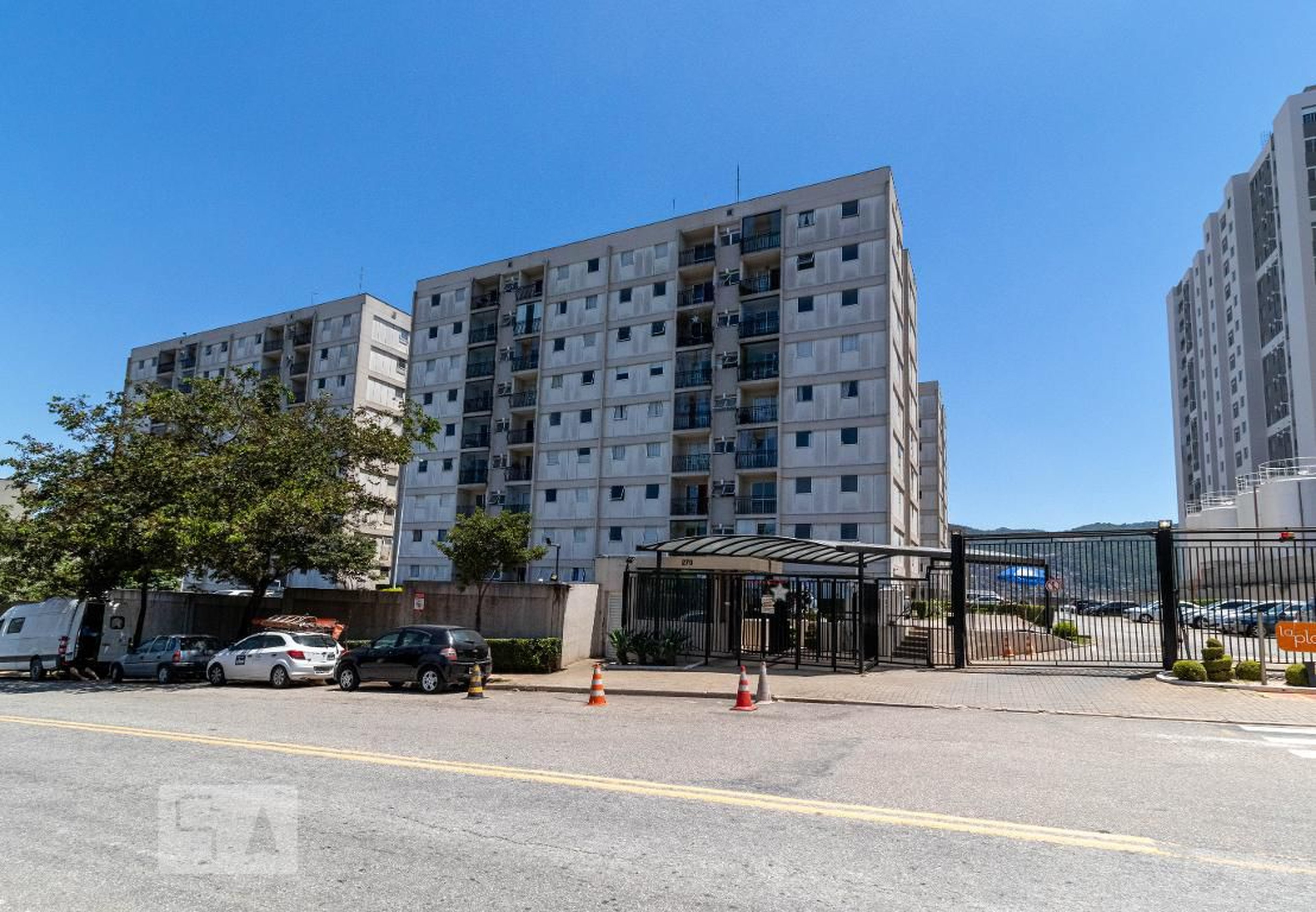 Fachada Condomínio Lá Plaça