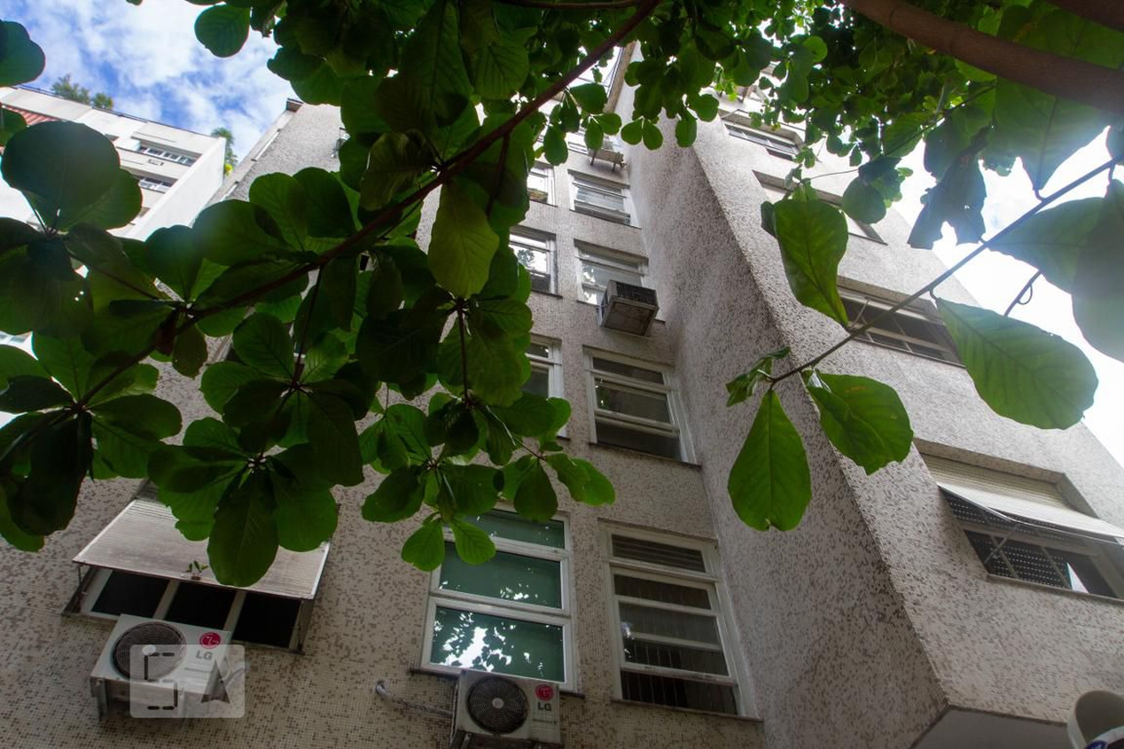 Fachada do Prédio Condomínio Jockey