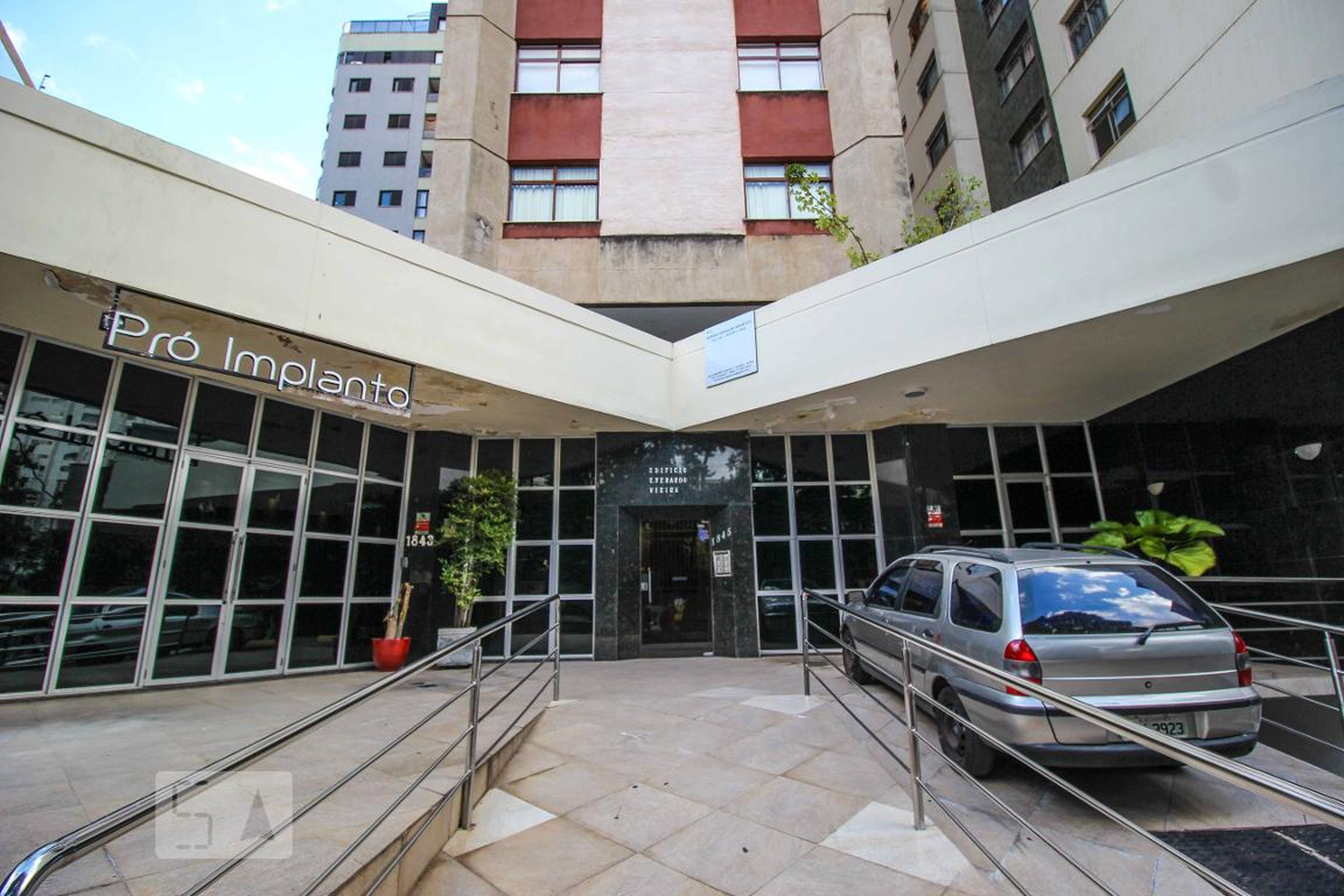 Entrada - Edifício