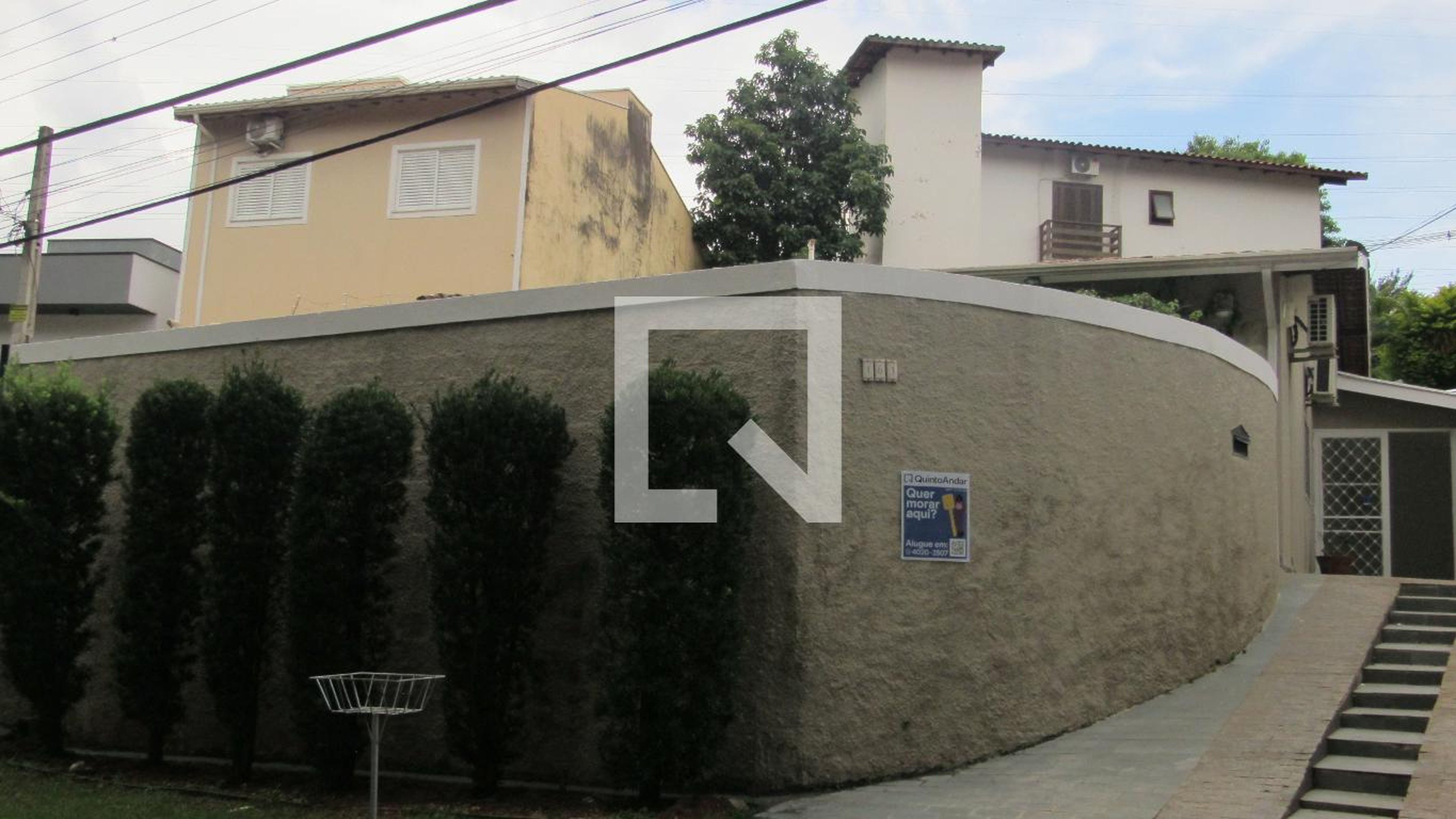 Fachada Condomínio em Rua Renato Mariano da Costa Lôbo, 163