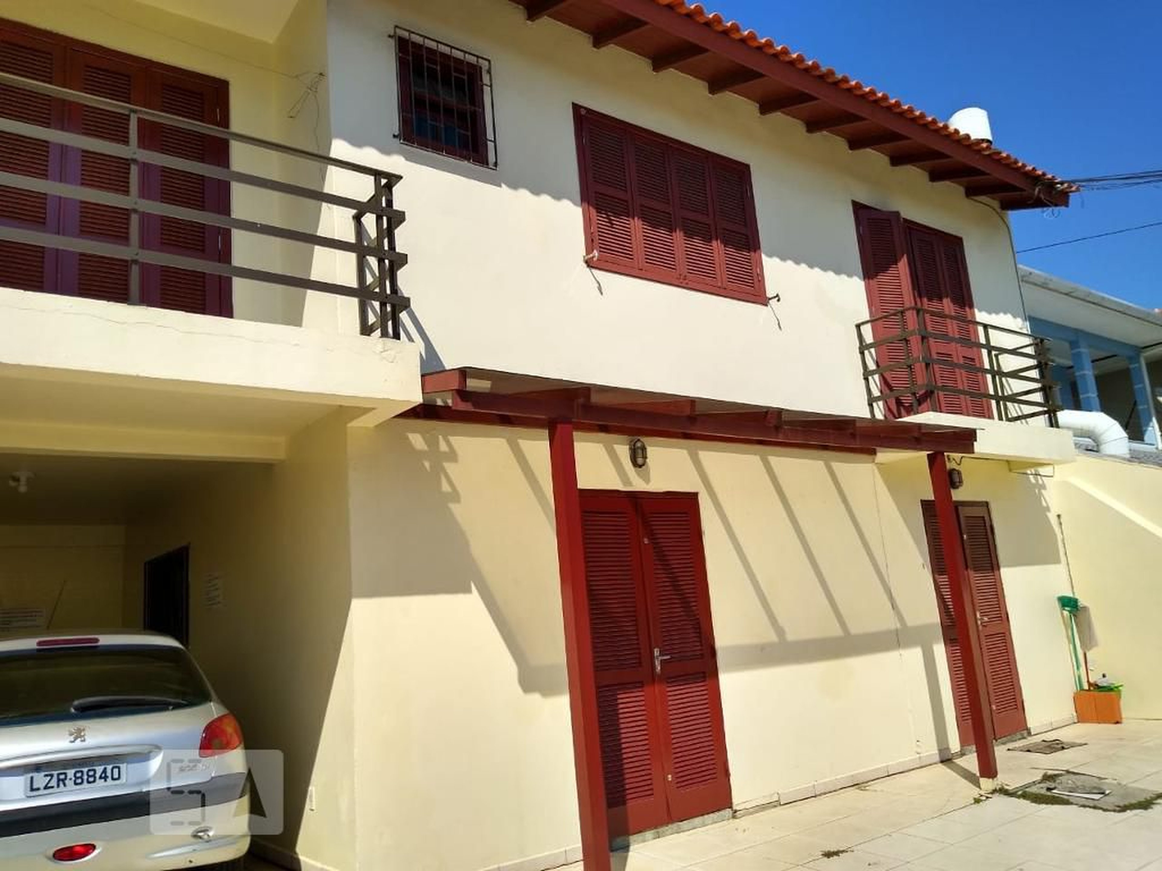 Fachada Condomínio em Rua Osvaldo Rogerio Braga, 467