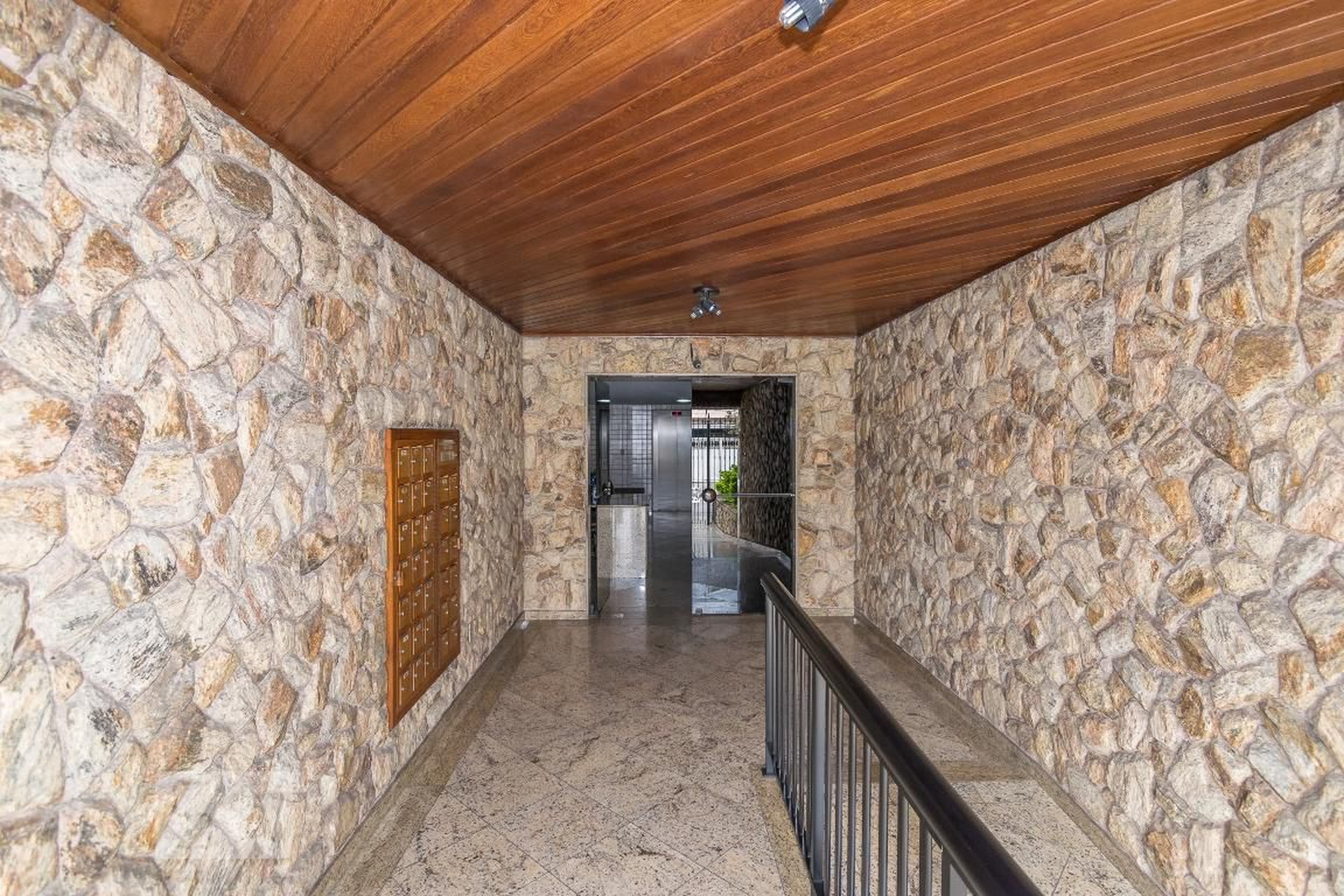 Entrada - Duarte Mourjon