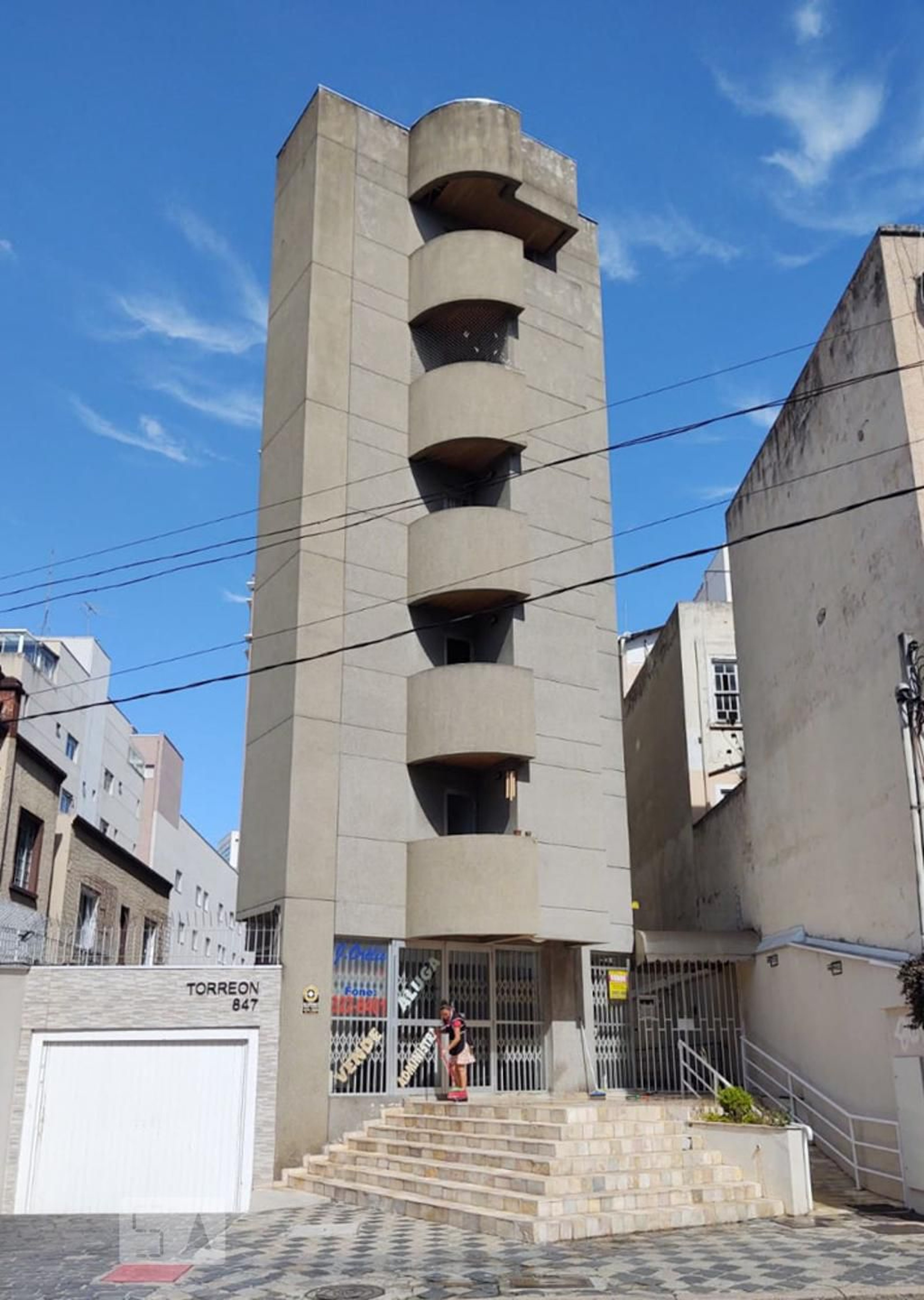 Fachada do Condomínio Condomínio em Rua Saldanha Marinho, 847