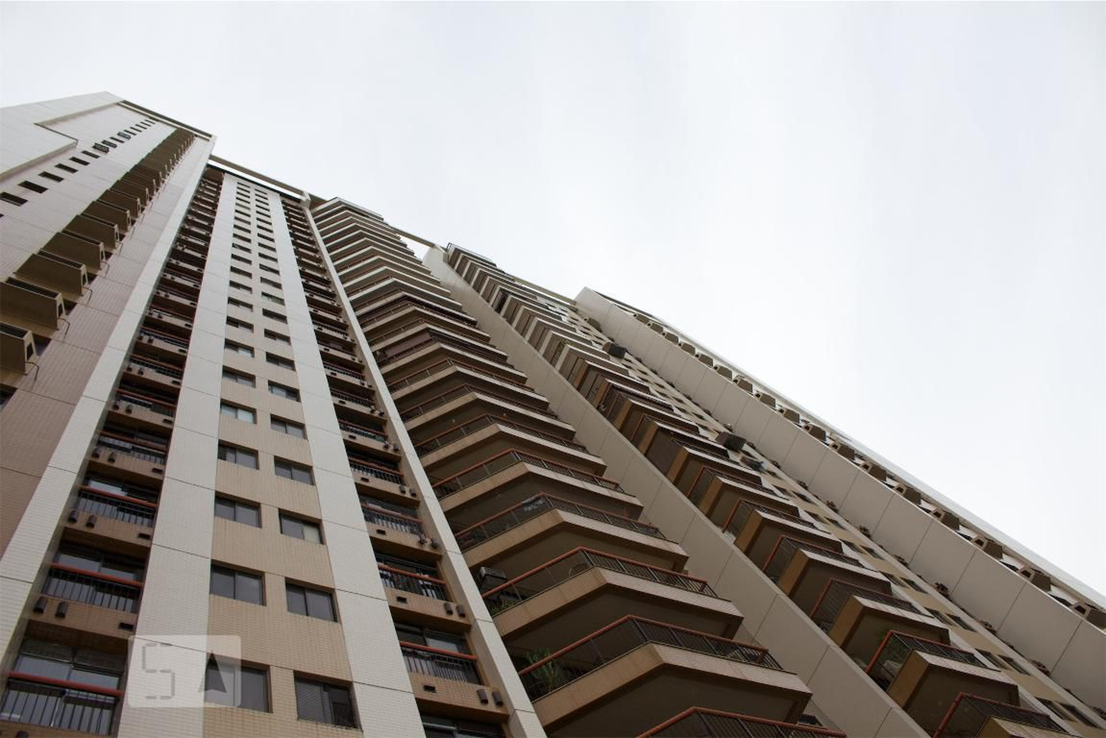 Fachada do Prédio Condomínio California Park