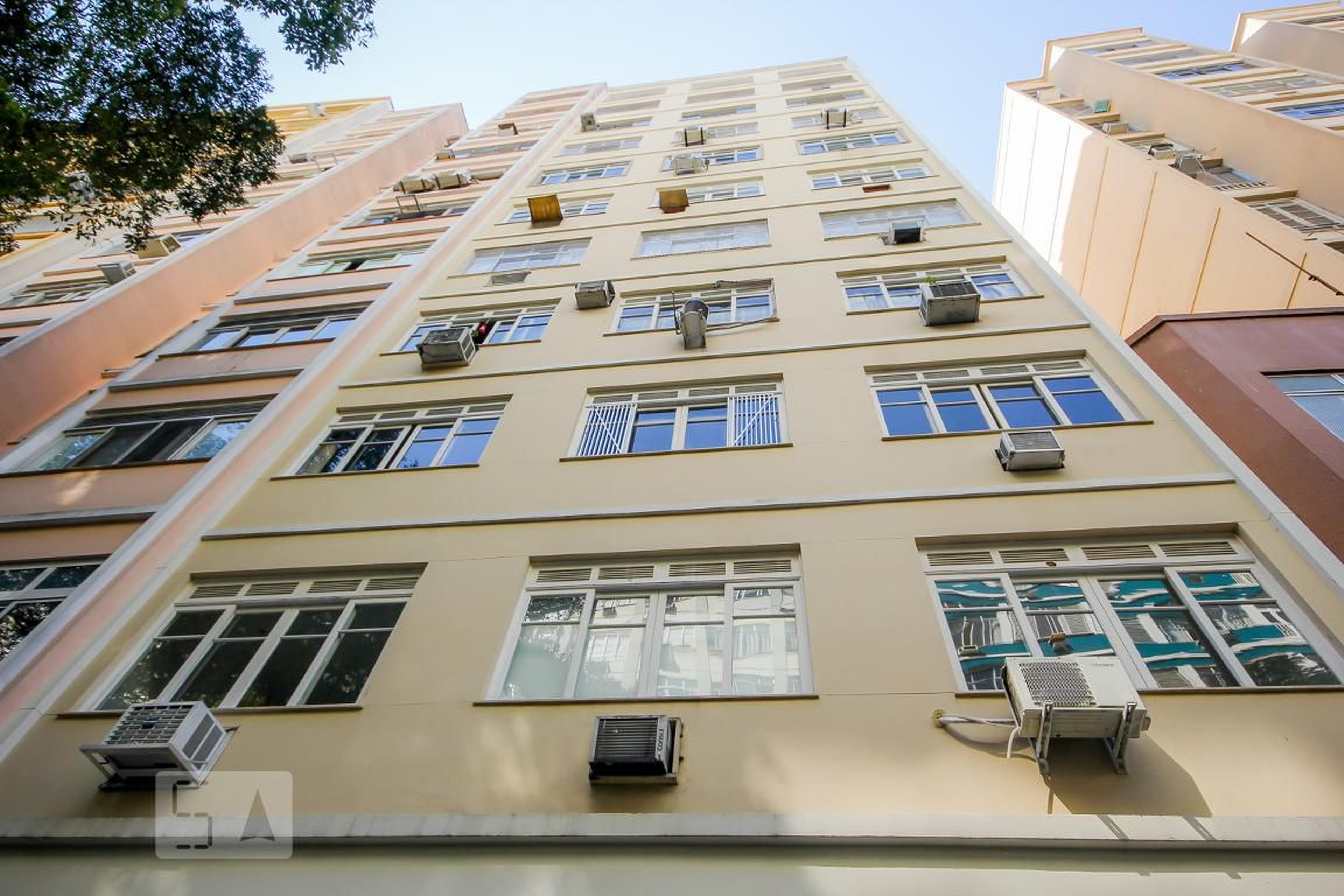 Fachada Condomínio Nenhum