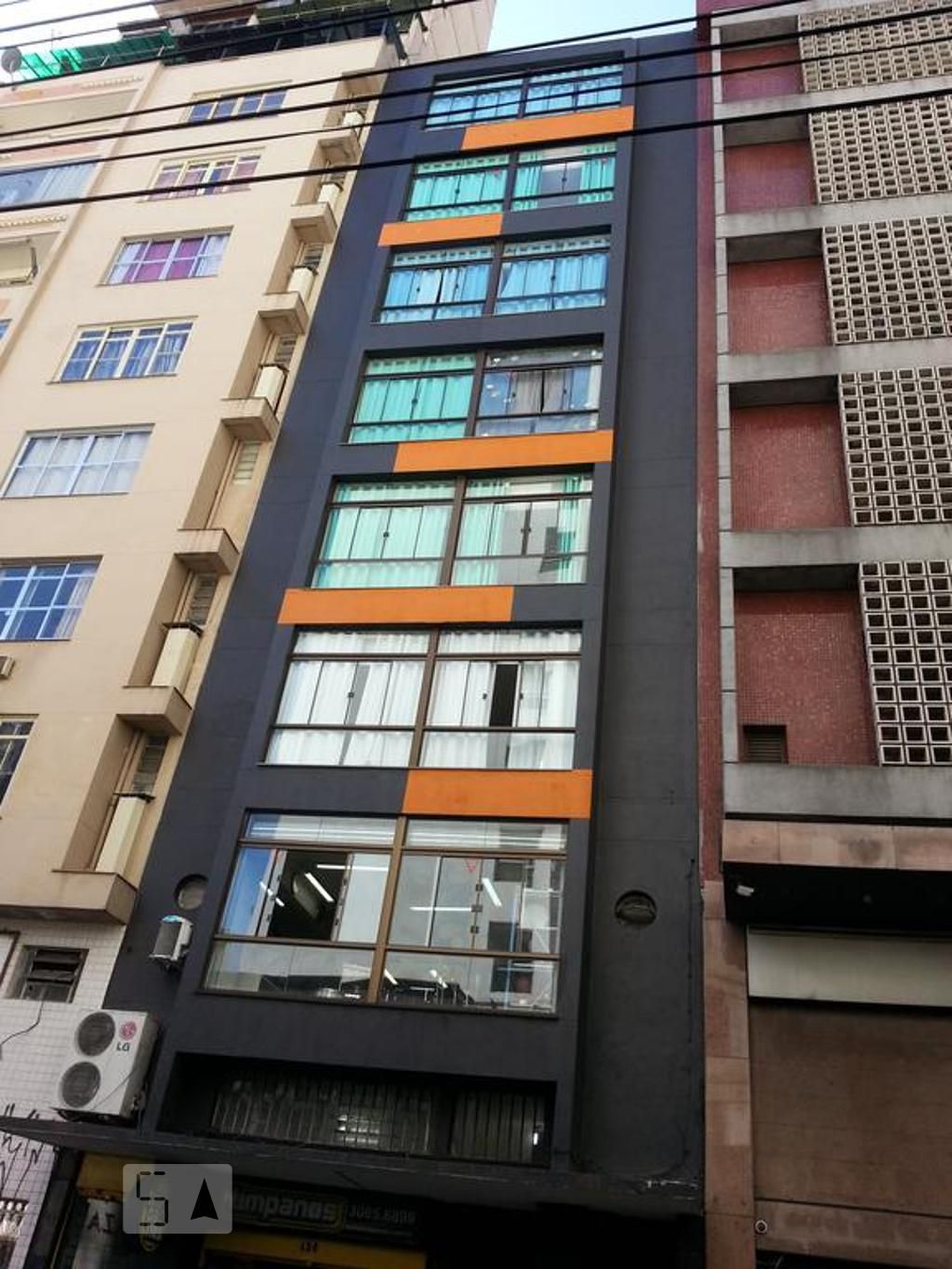 Fachada Condomínio em Rua Coronel Vicente, 456