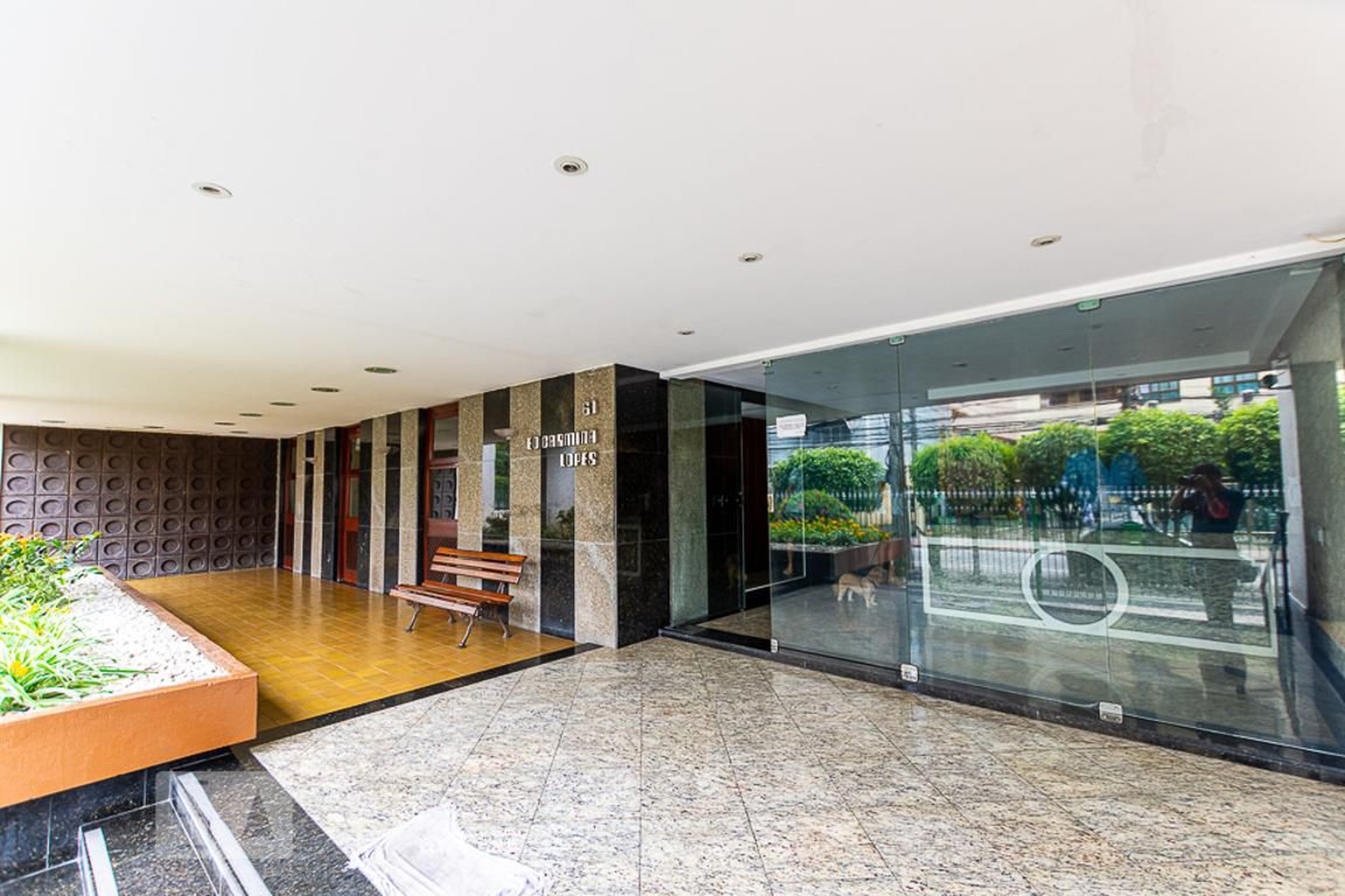 Entrada - Carmina Lopes