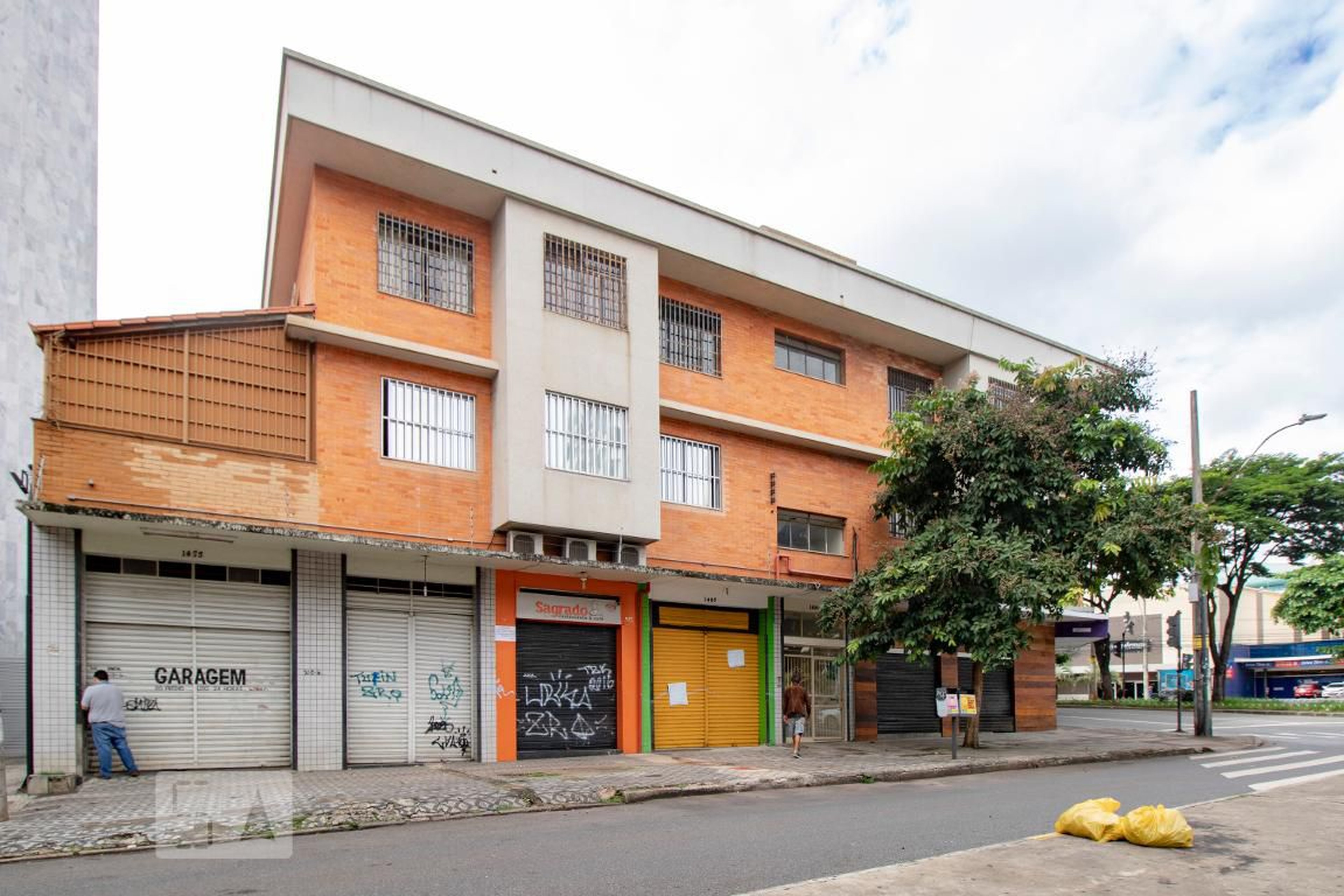 Fachada Condomínio em Rua Paraíba, 1489