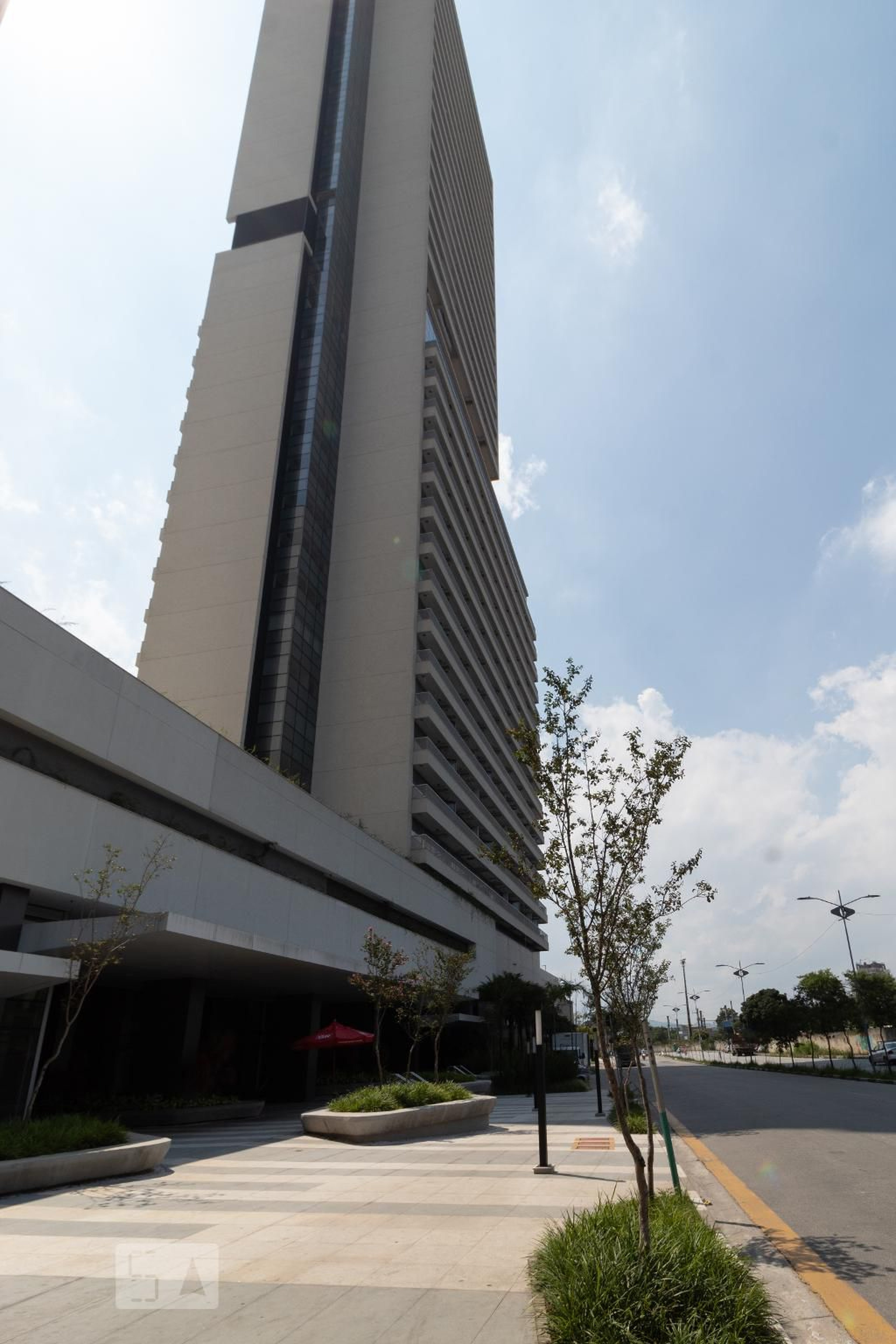 Fachada Condomínio em Avenida Domingos Odália Filho, 381