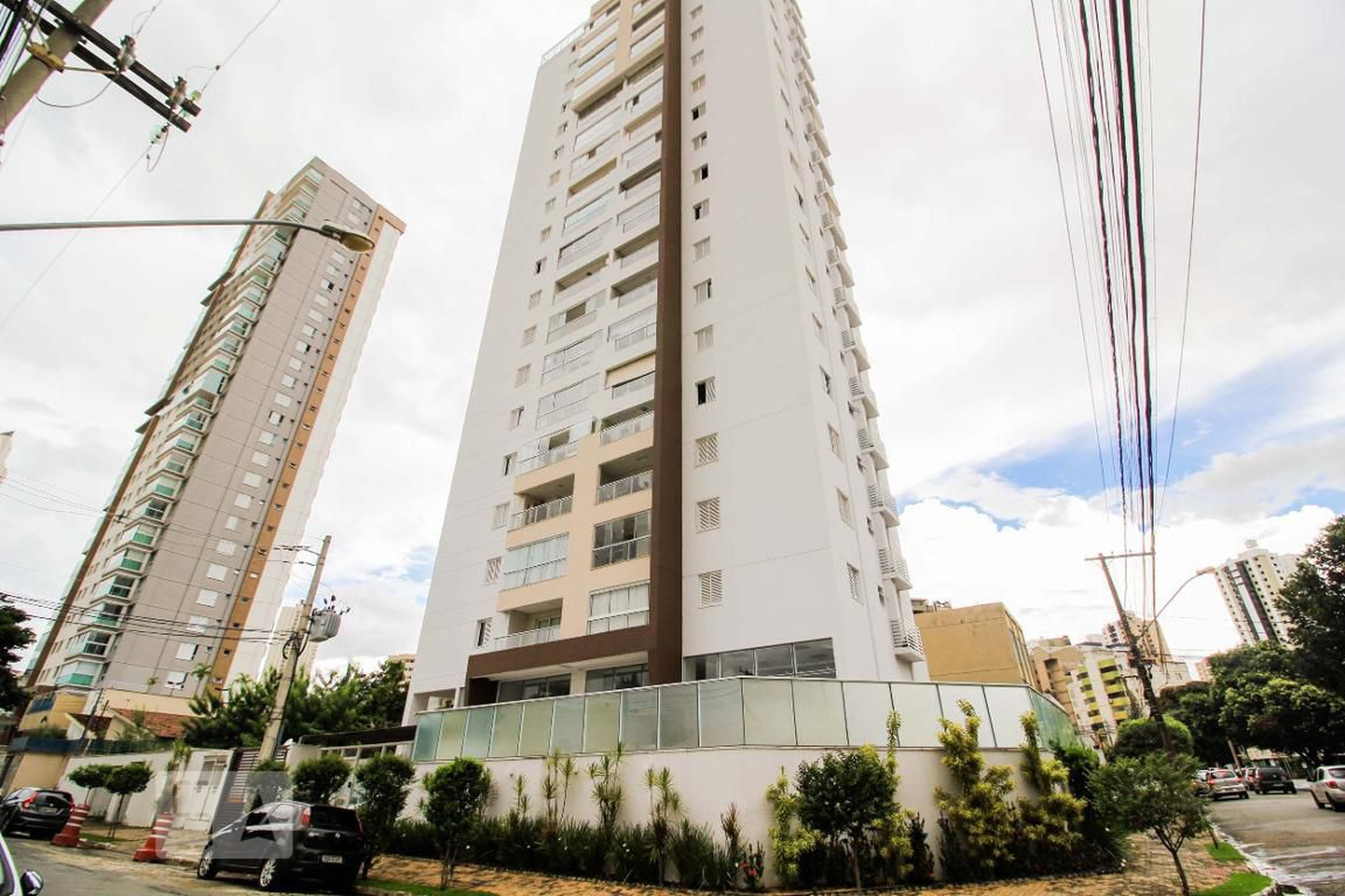 Fachada do Condomínio Condomínio Fell Home