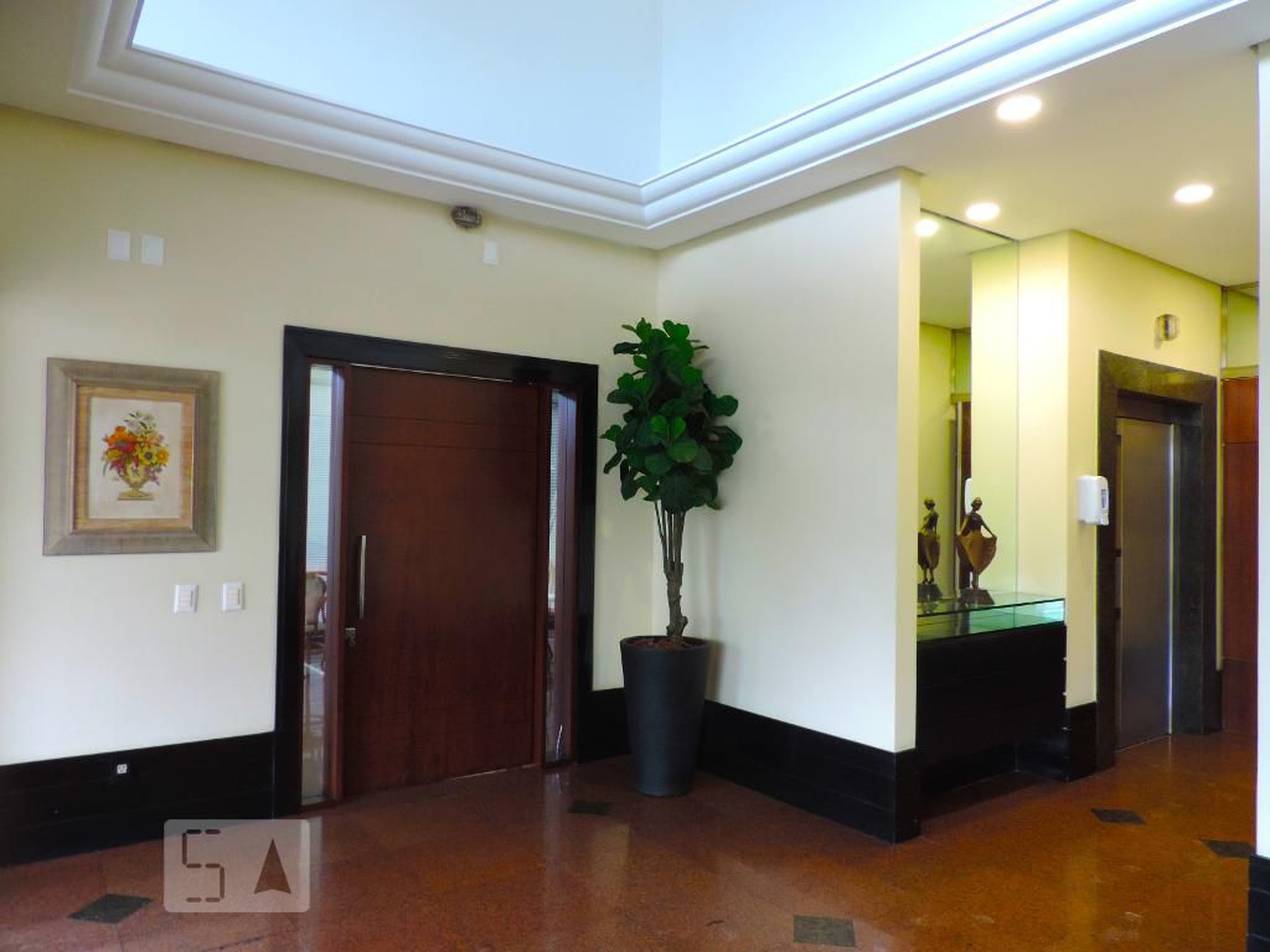 Hall de Entrada Condomínio Isaac Lobato Filho