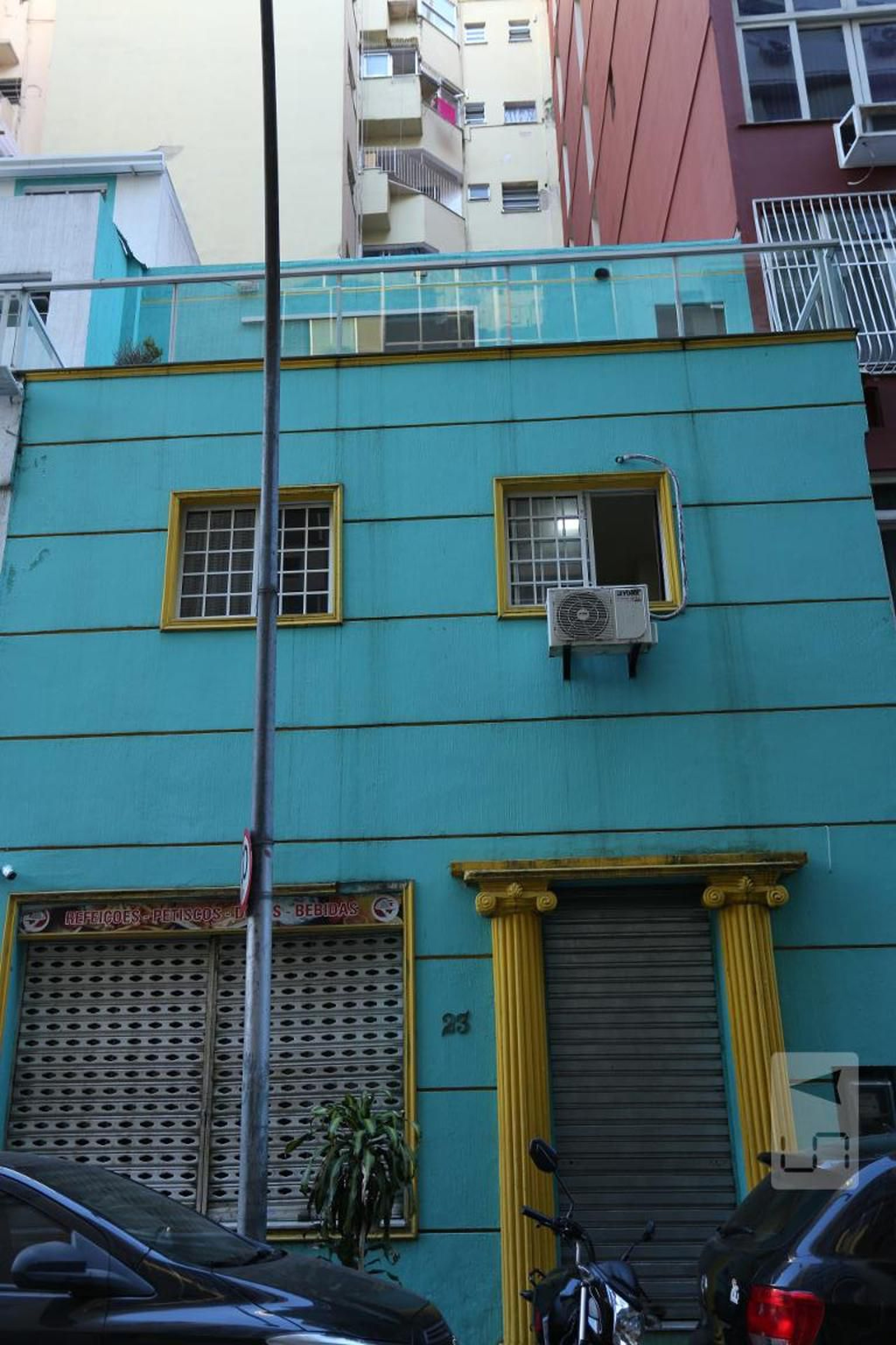 Fachada Condomínio em Rua Edmundo Lins, 23