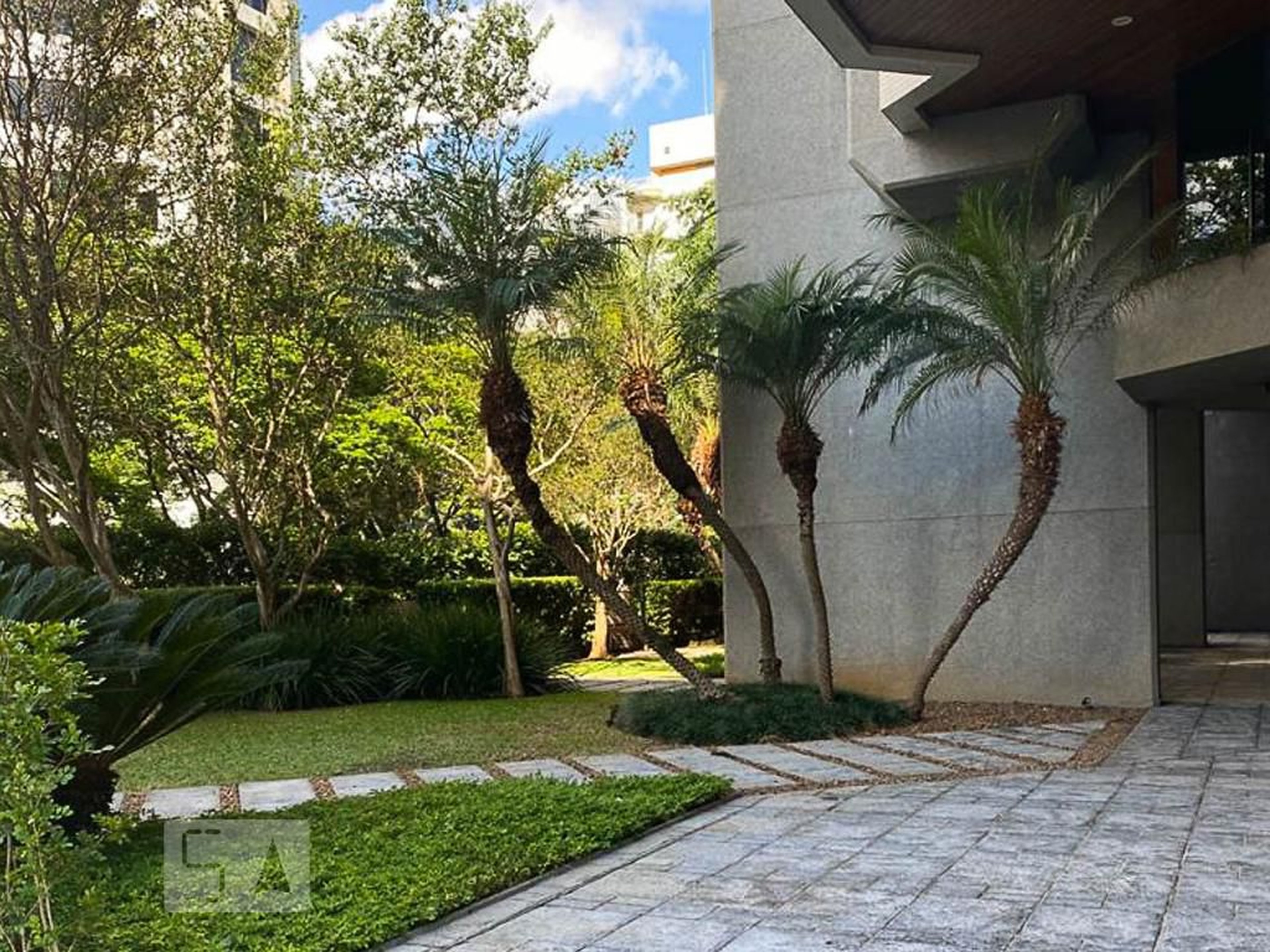 Área Externa - Itaigara