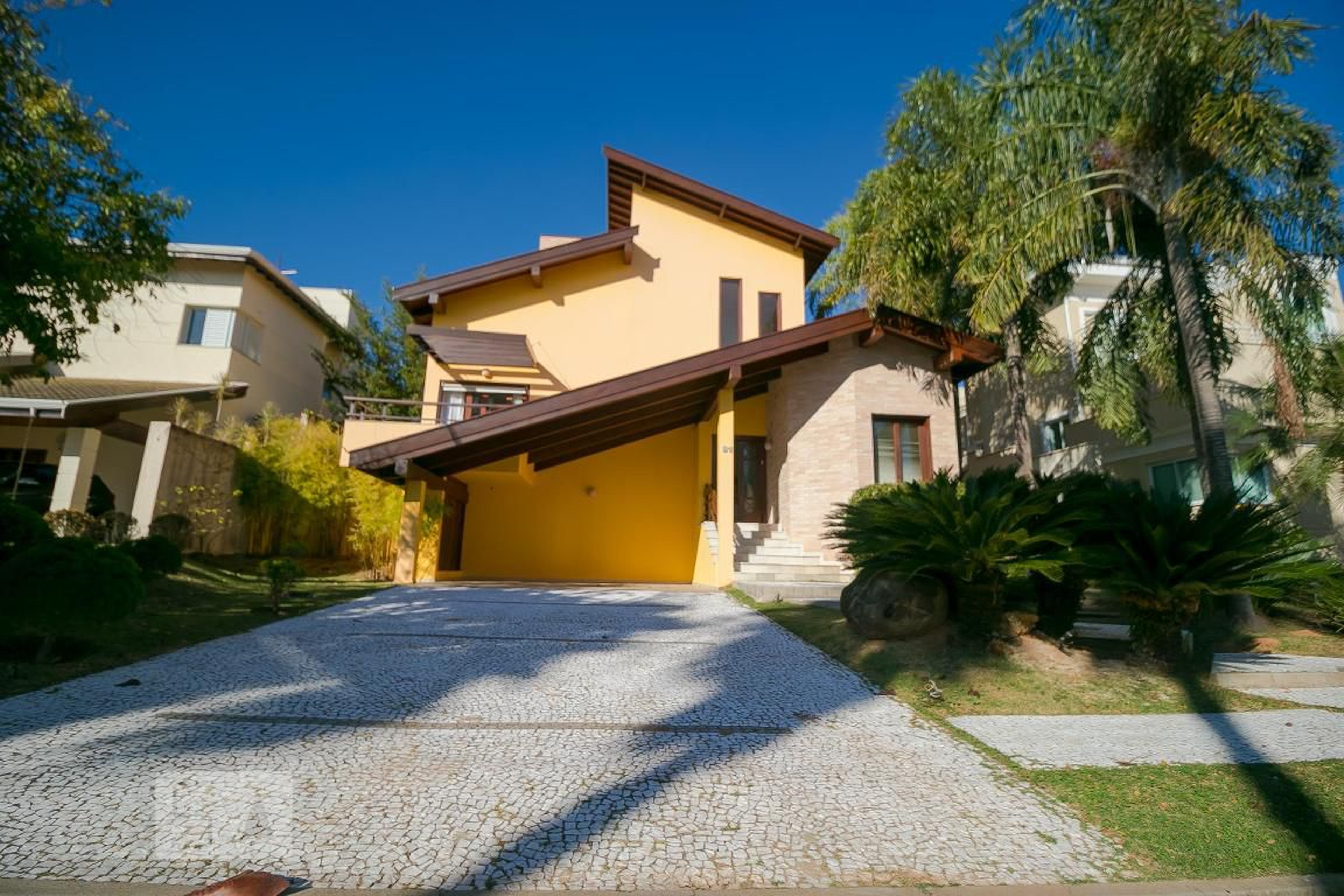 Fachada Condomínio em Rua Anani, 81