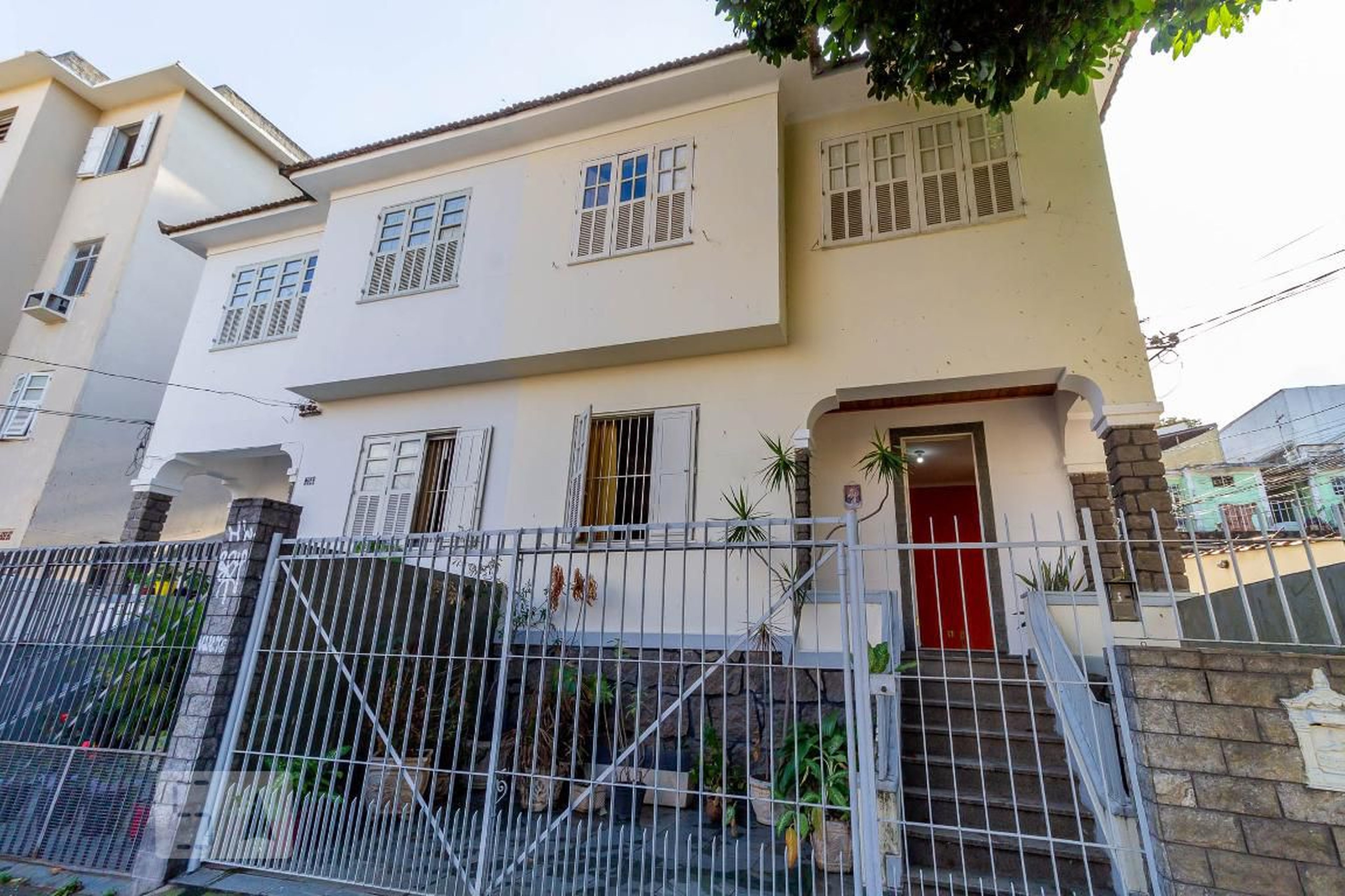 Fachada Condomínio Isolina 354