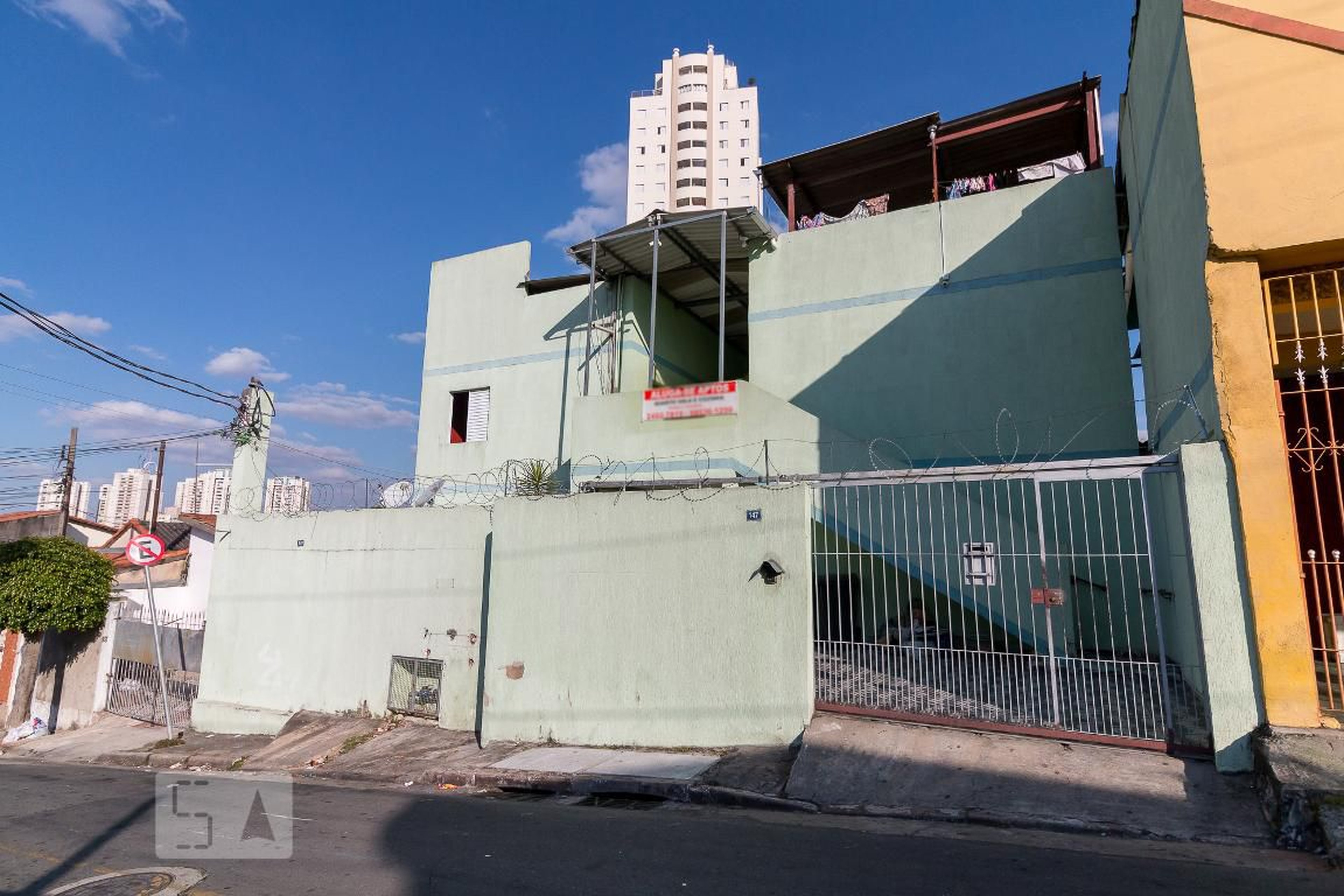 Fachada do prédio Condomínio em Alameda Tutóia, 147 