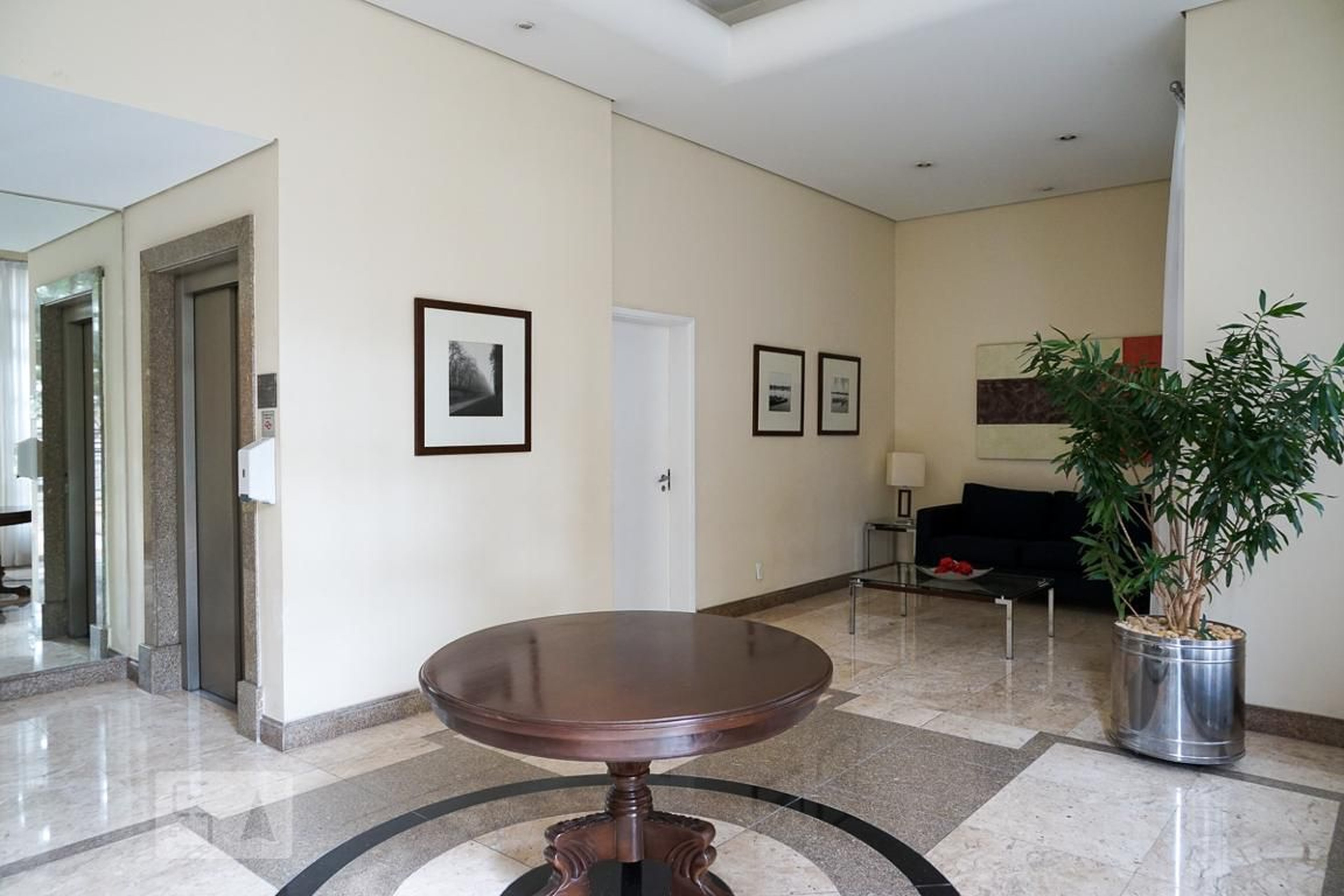 Hall Social - Dolce Vita Vila Romana