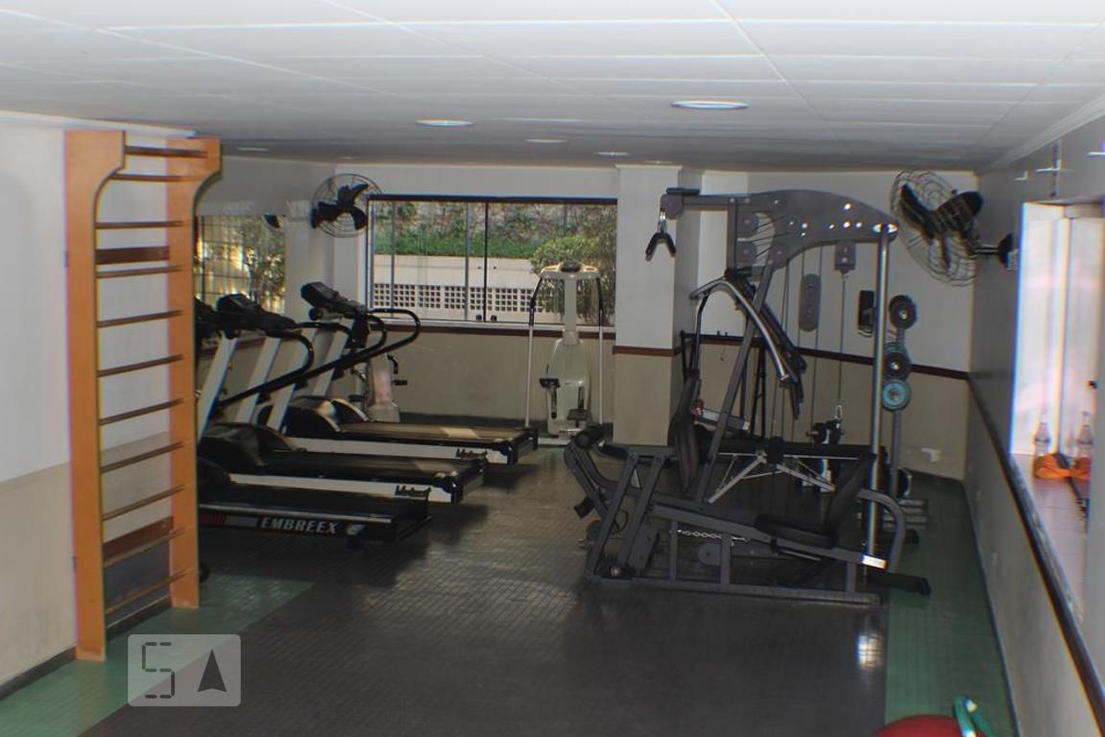 Academia - Classic Plaza