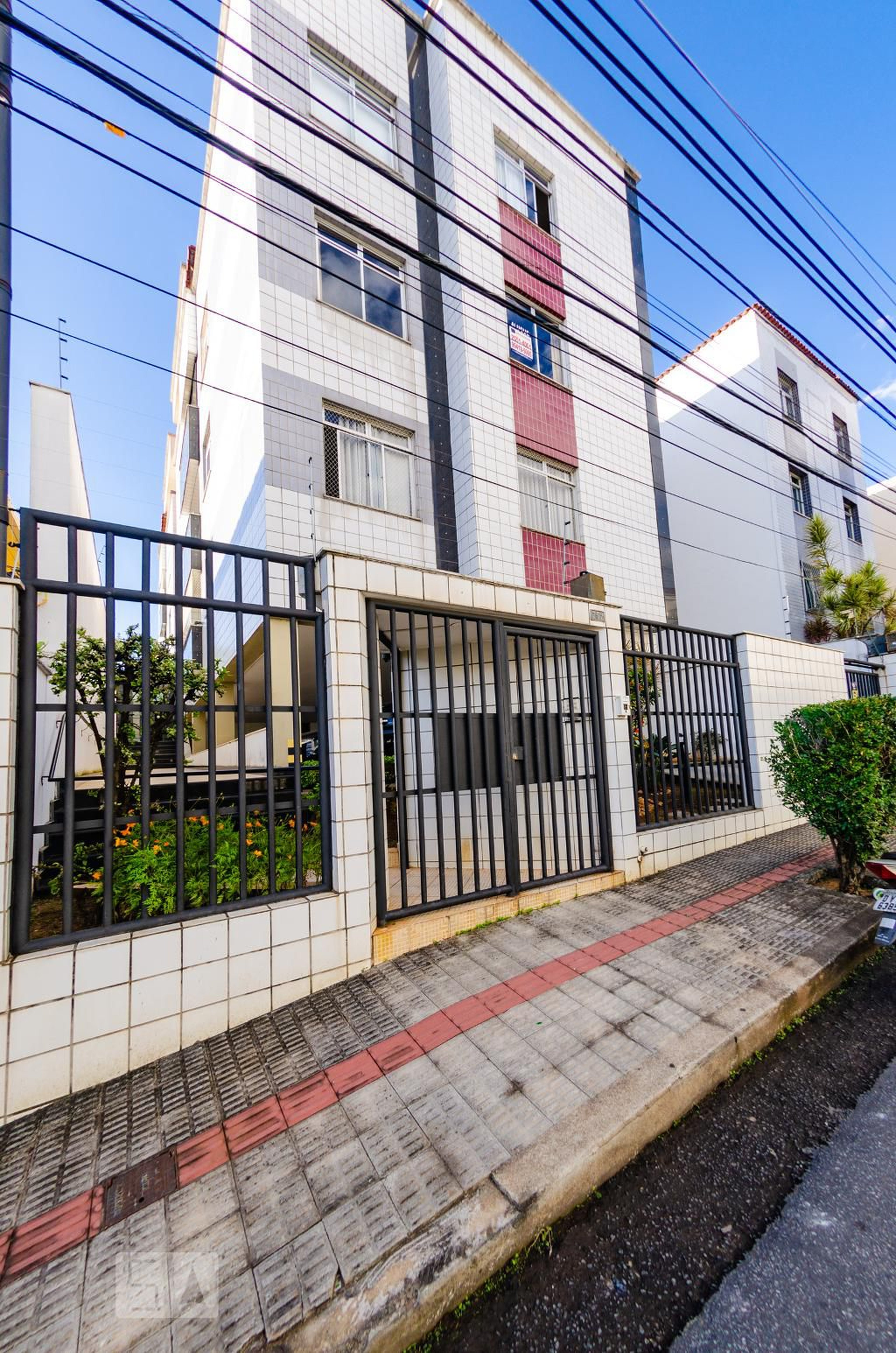 Fachada Condomínio em Rua Tuiuti, 752