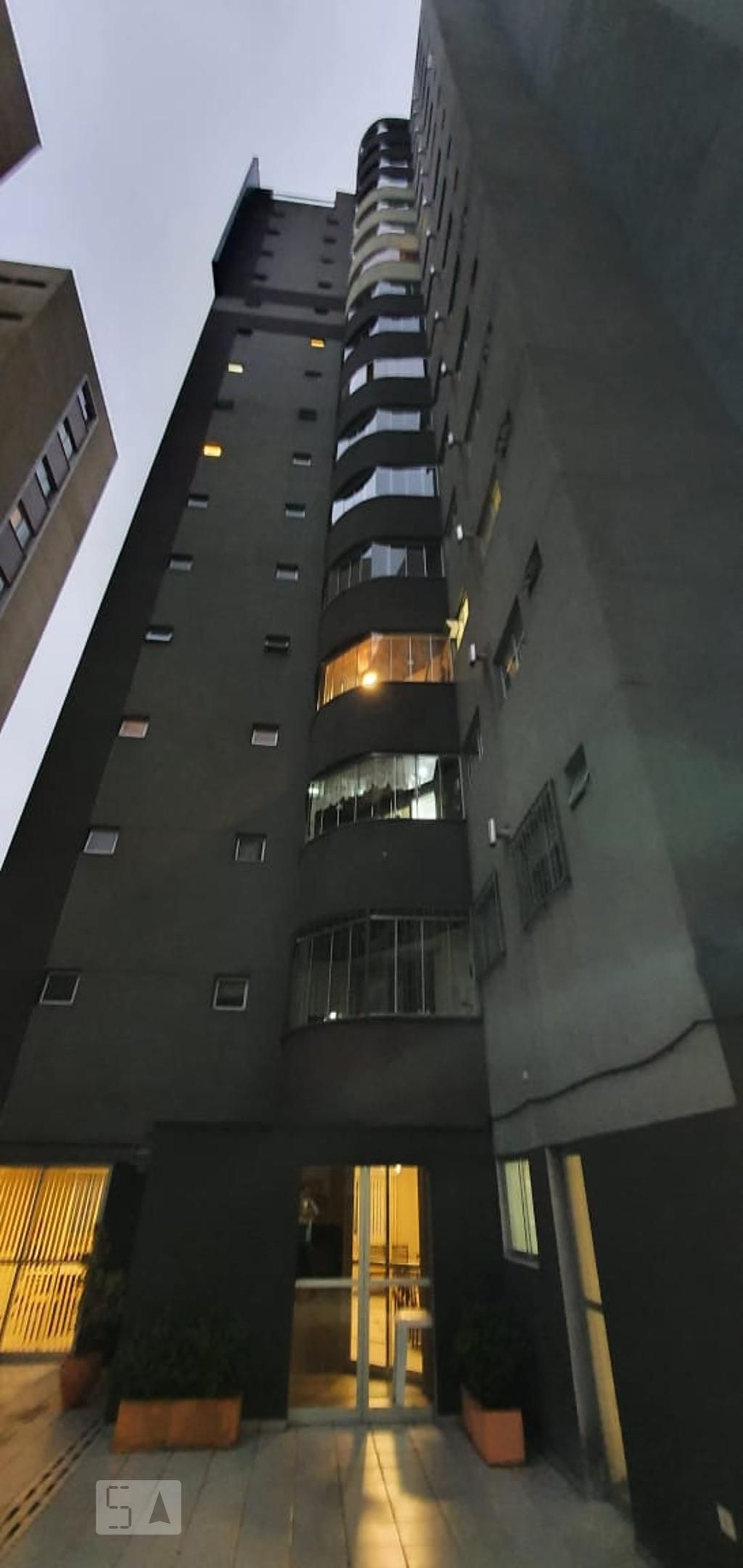 Fachada Condomínio em Rua Coronel Ottoni Maciel, 89
