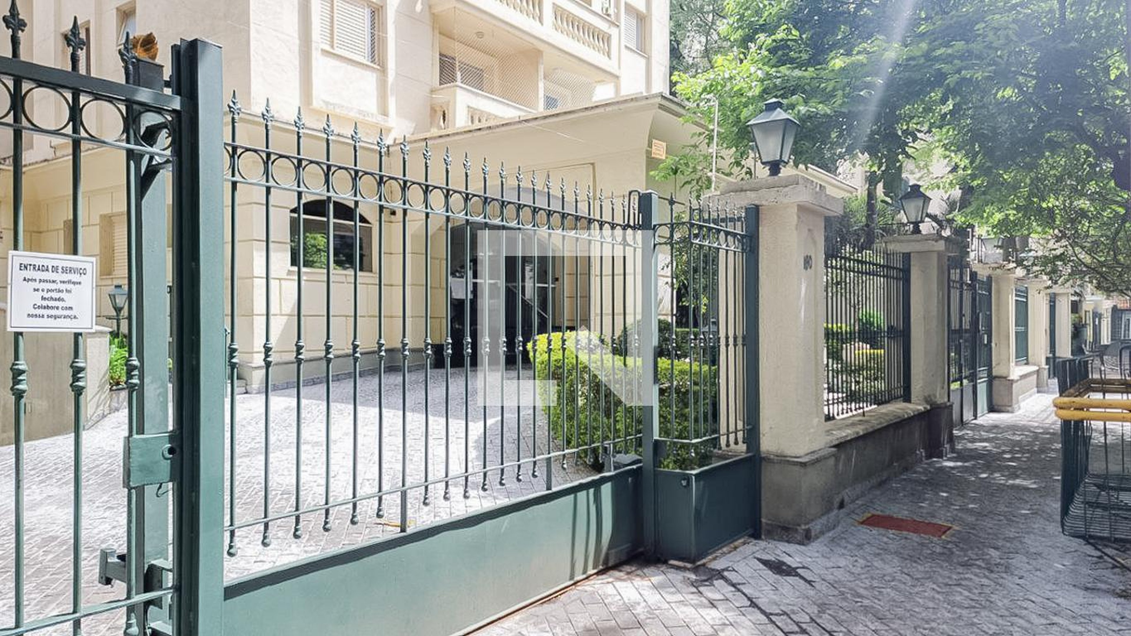 Fachada Condomínio Chez Germain