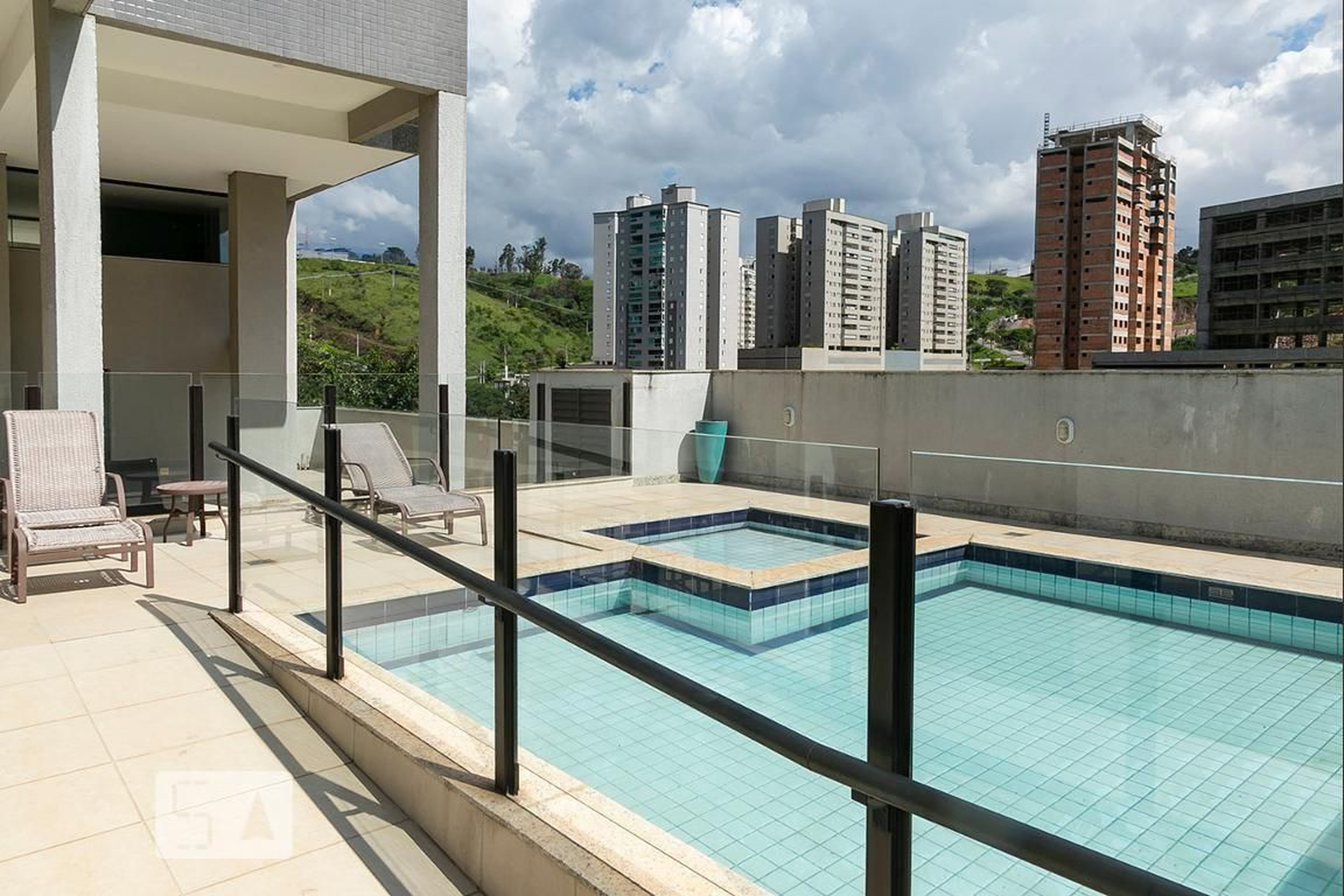 Piscina - Edifício Van Gogh