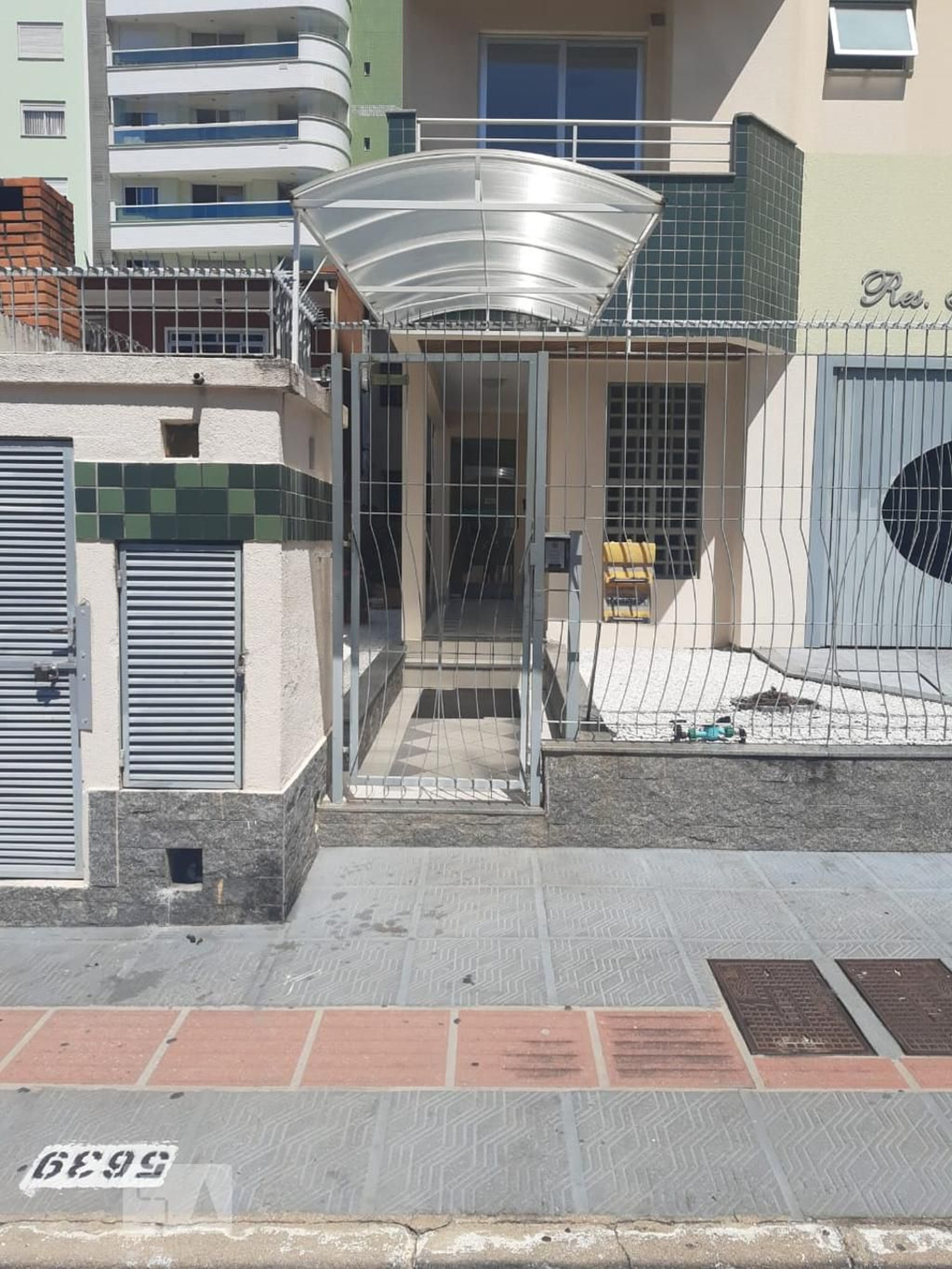 Fachada Condomínio Maria Helena