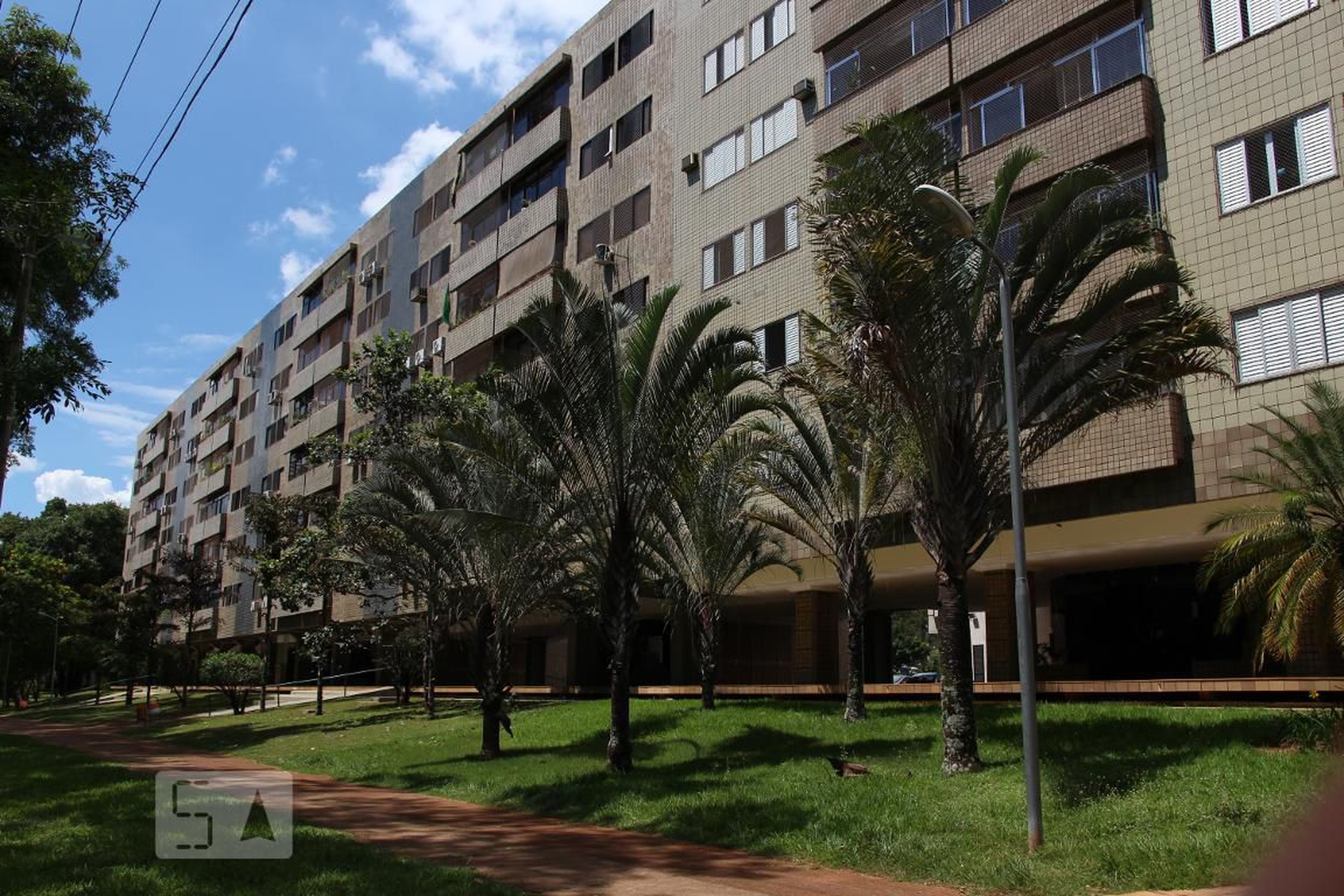 Fachada Condomínio em Sqn, 203