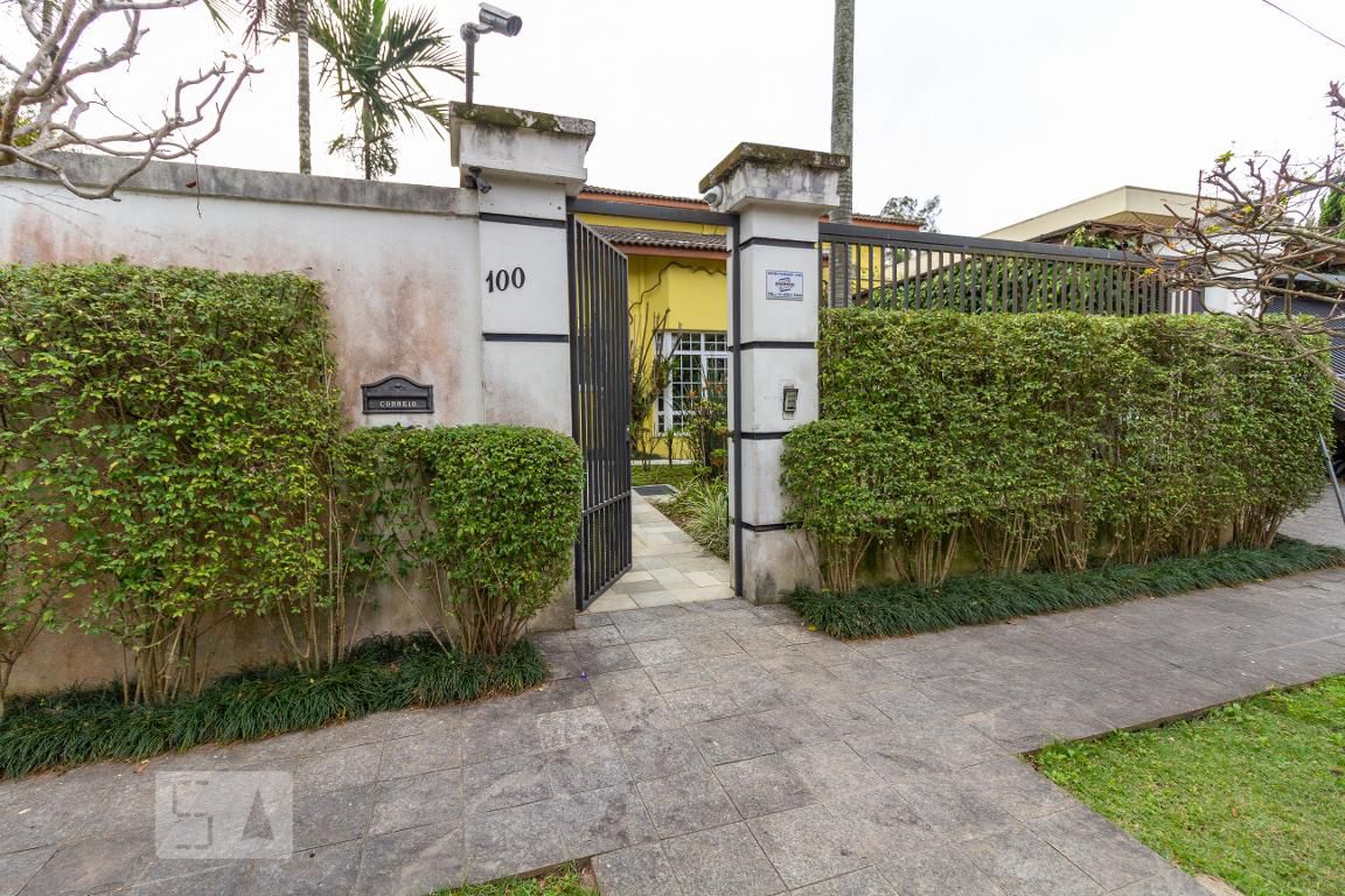 Fachada Condomínio em Rua Professor Horácio Berlinck, 100