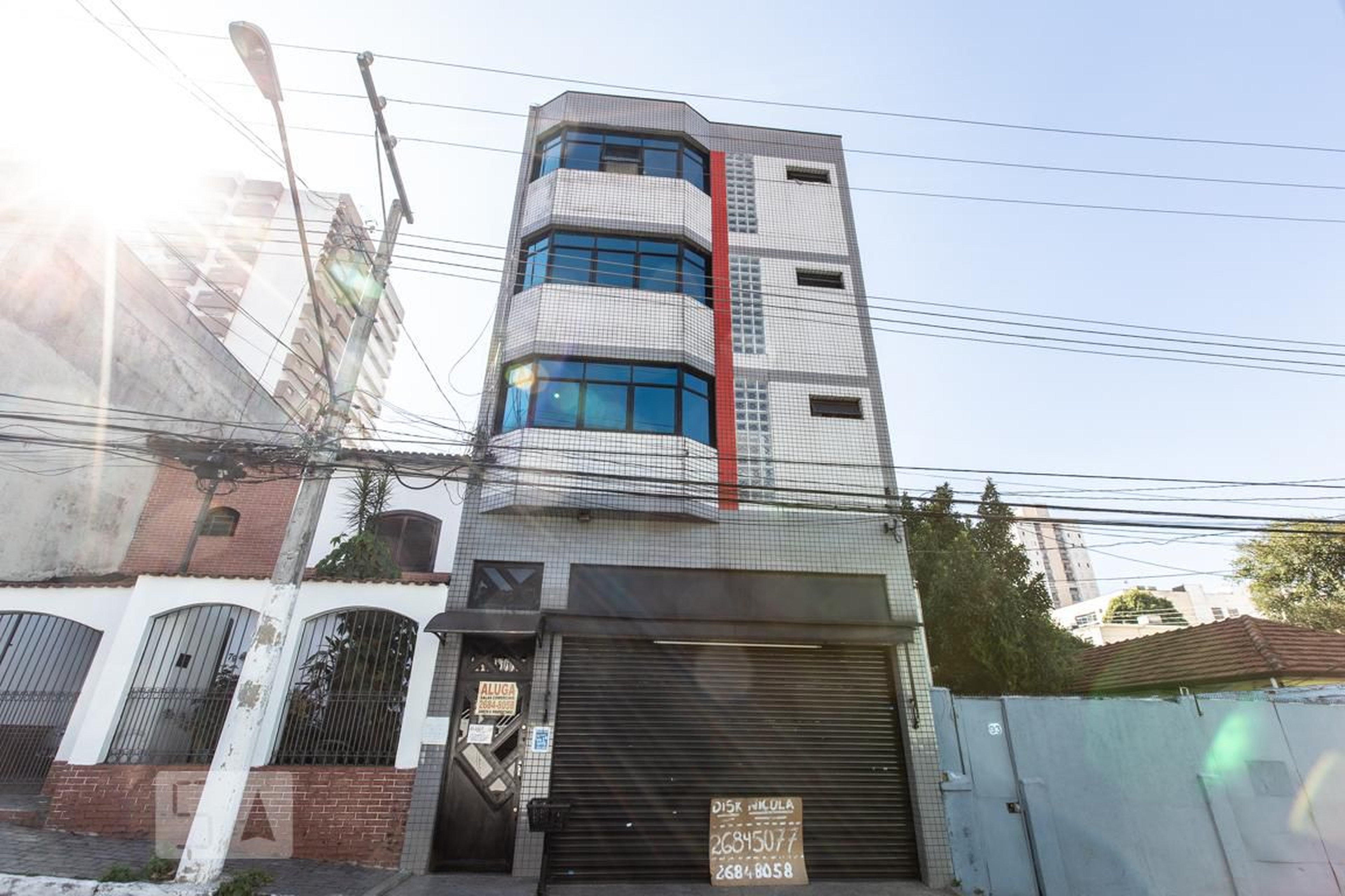 Fachada Condomínio em Rua Embiruçú, 85