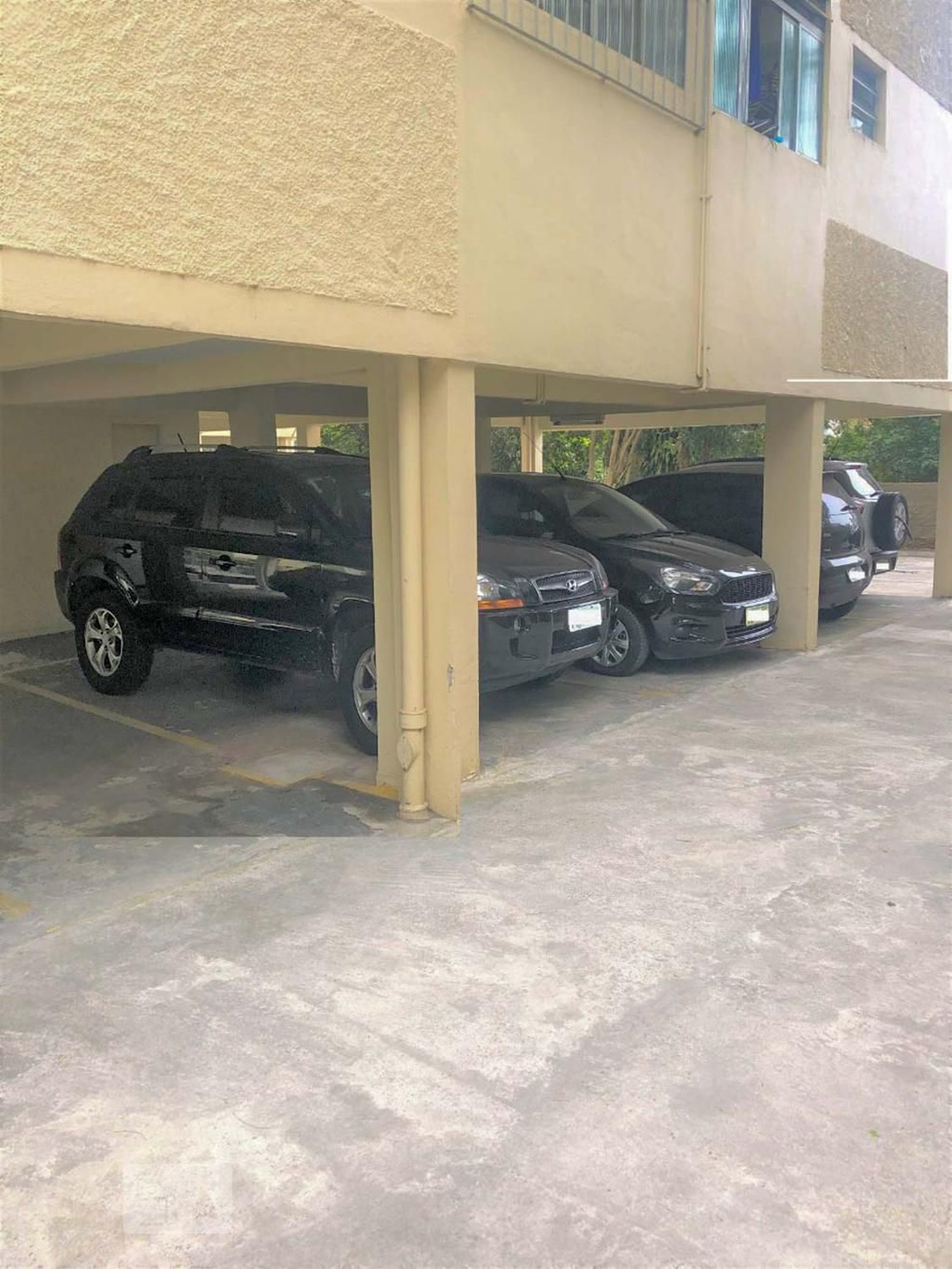 Estacionamento - Natingui 2