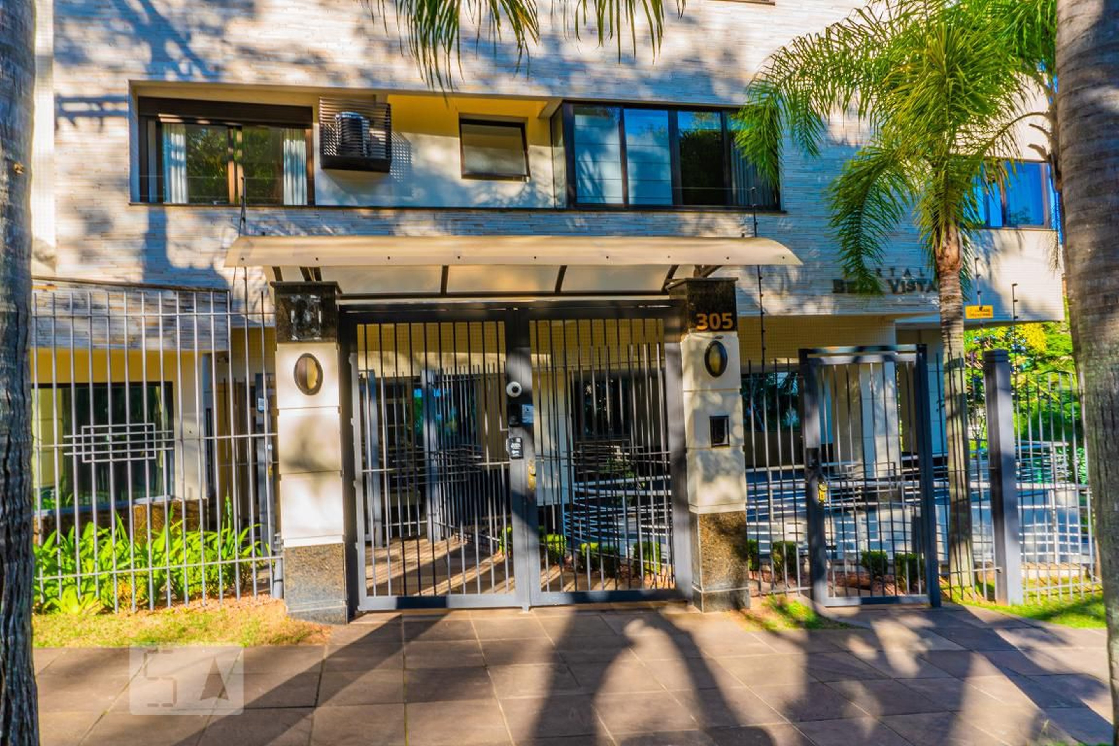 Fachada do Condomínio Edificio Portal Bela Vista