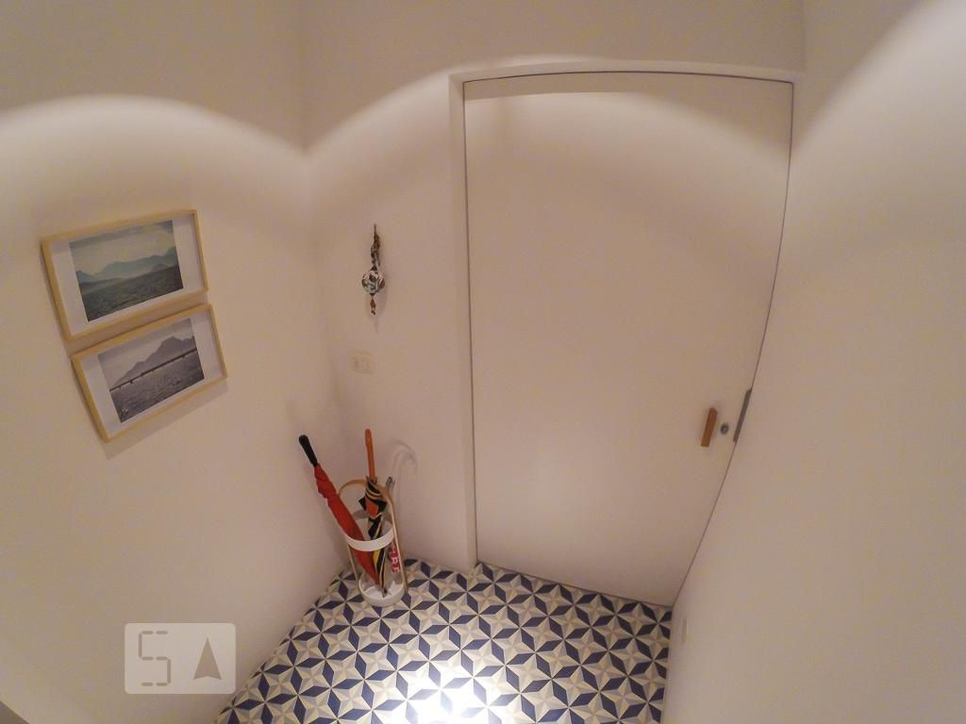 Hall Entrada - Cap Saint Laurent