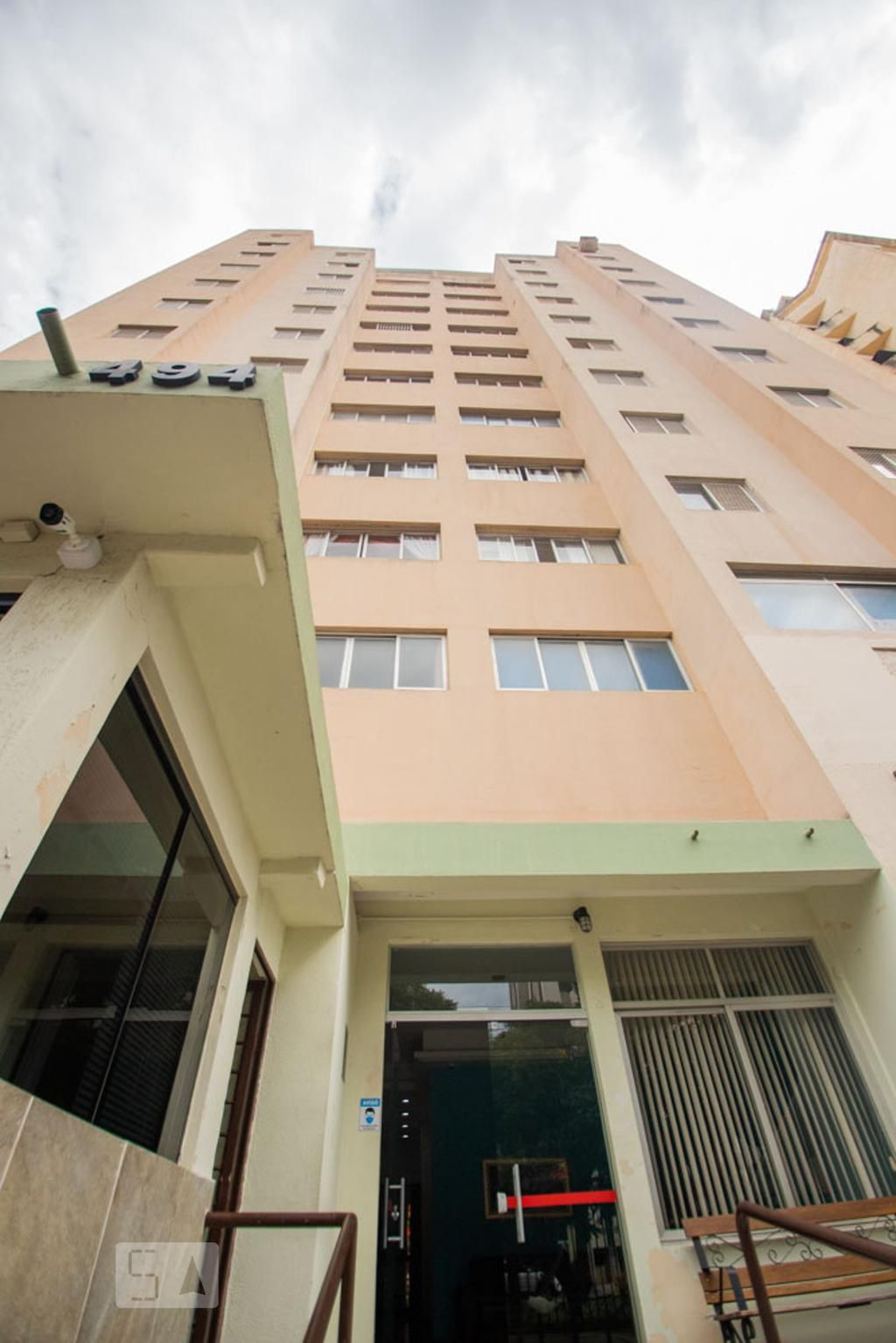 fachada Condomínio em Avenida Marechal Carmona, 494