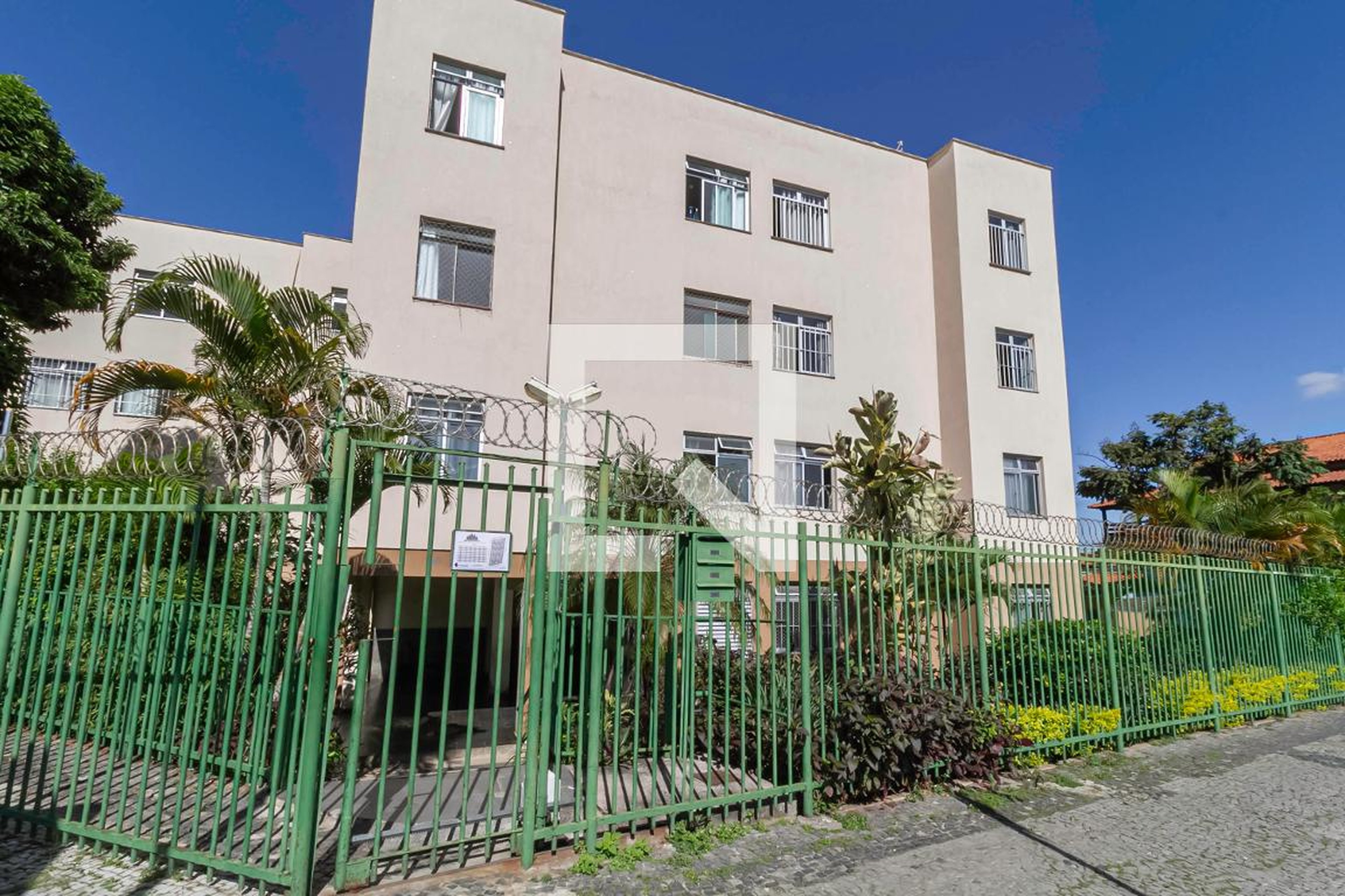 Fachada Condomínio Conjunto Habitacional Floramar