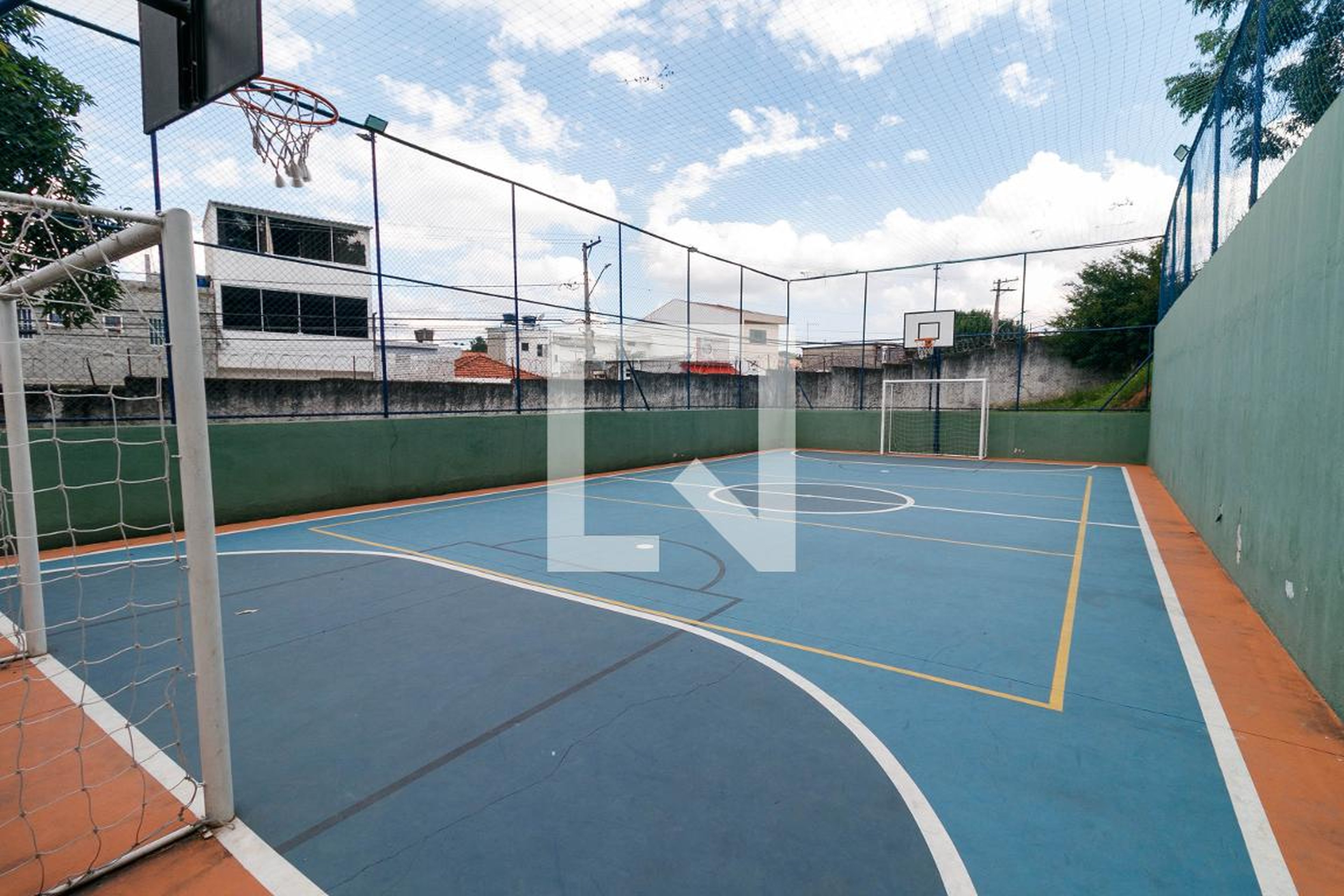 Quadra Esportiva Condomínio em Rua Cajapió, 126