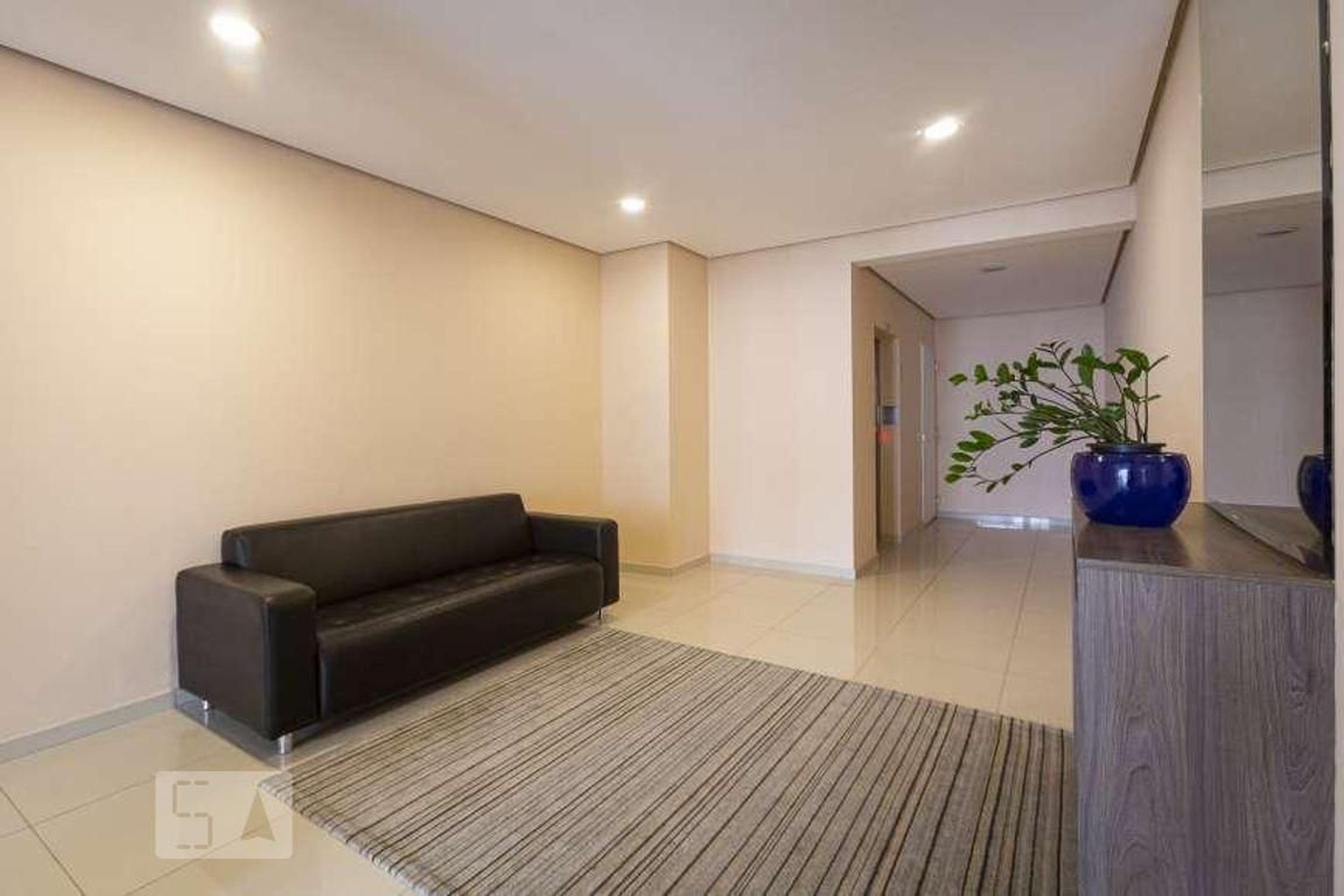 Hall de Entrada Condomínio em Avenida Escola Politécnica, 81