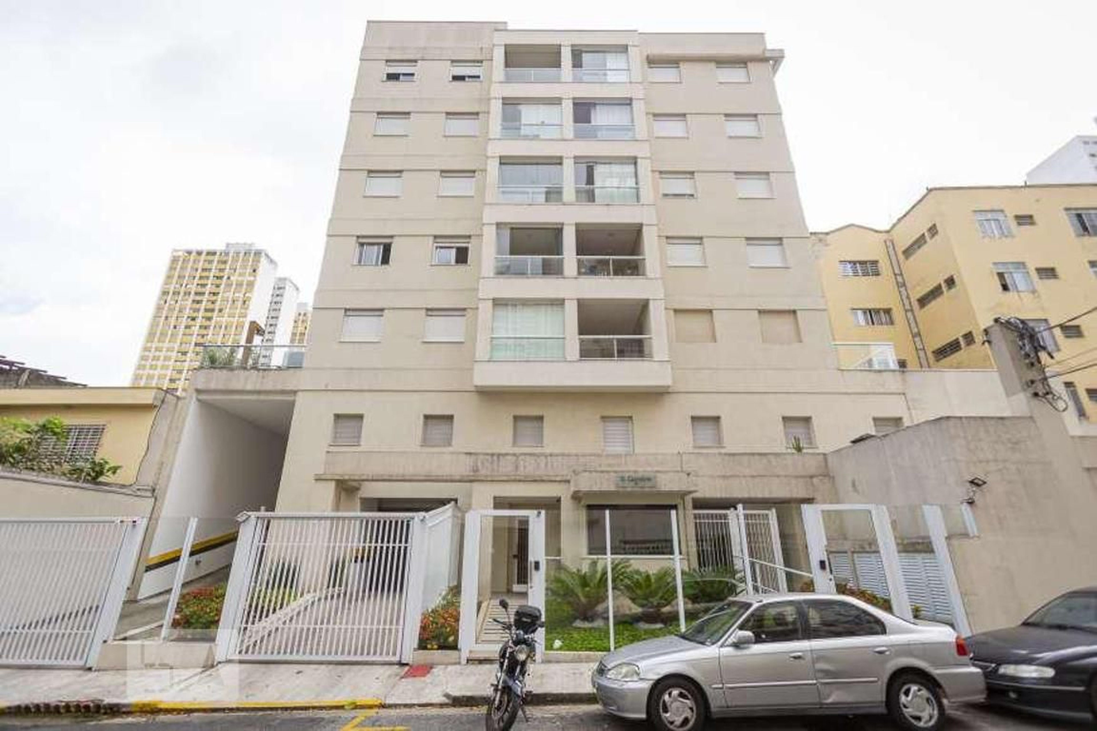 Fachada Condomínio em Rua Antônio Orlindo de Castro, 360