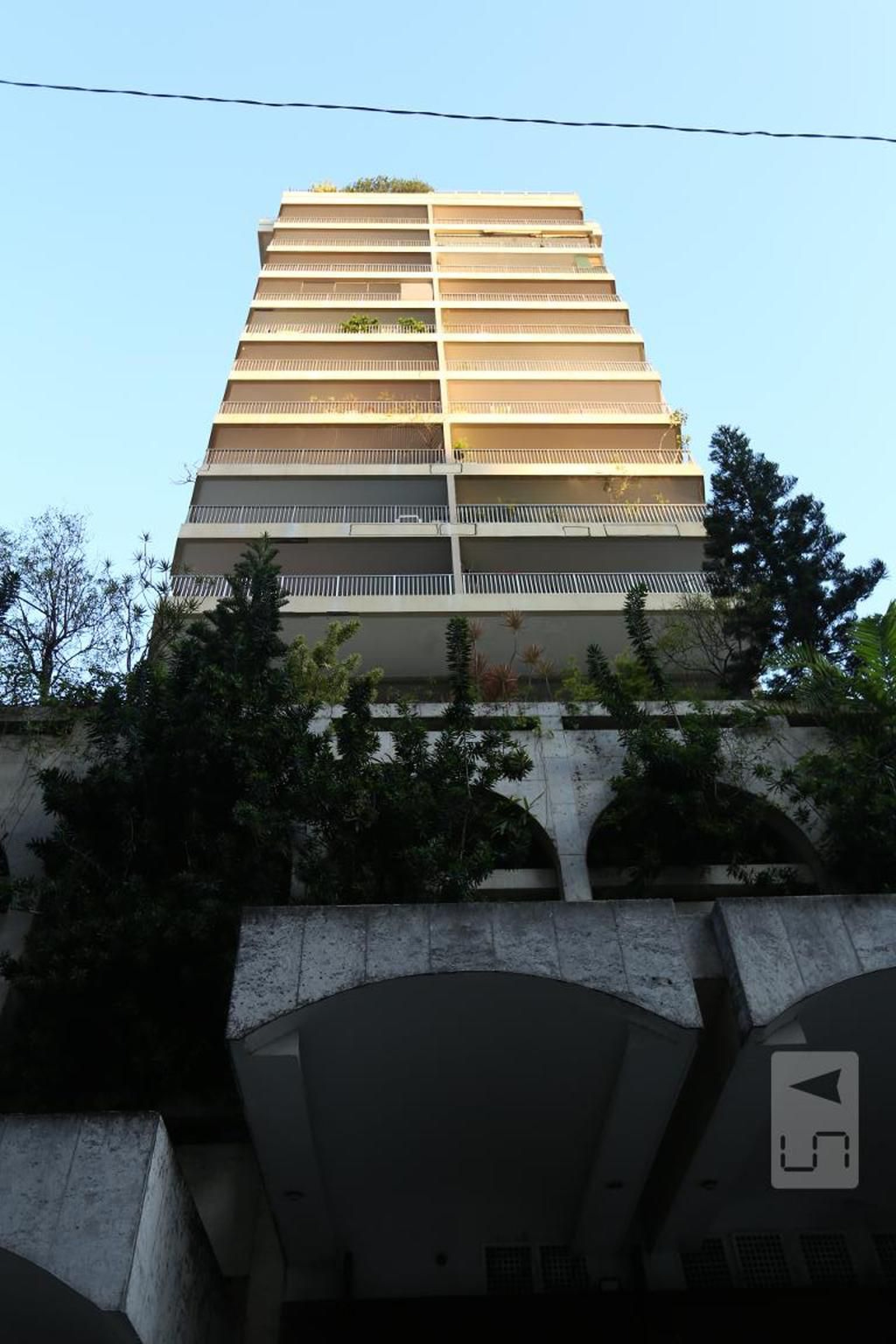 Fachada Edifício Praia dos Pescadores