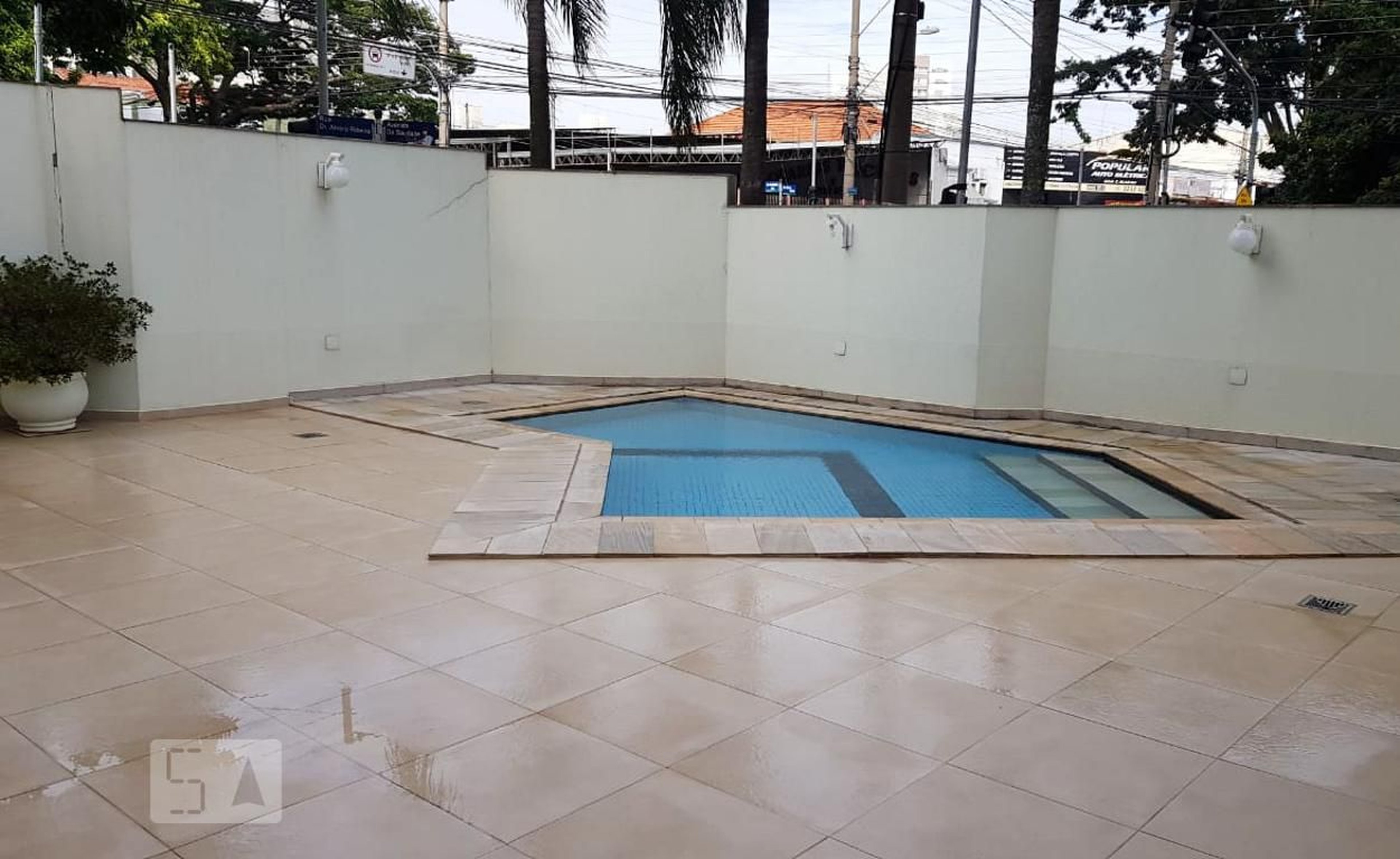 Piscina Infantil - Maison Suisse