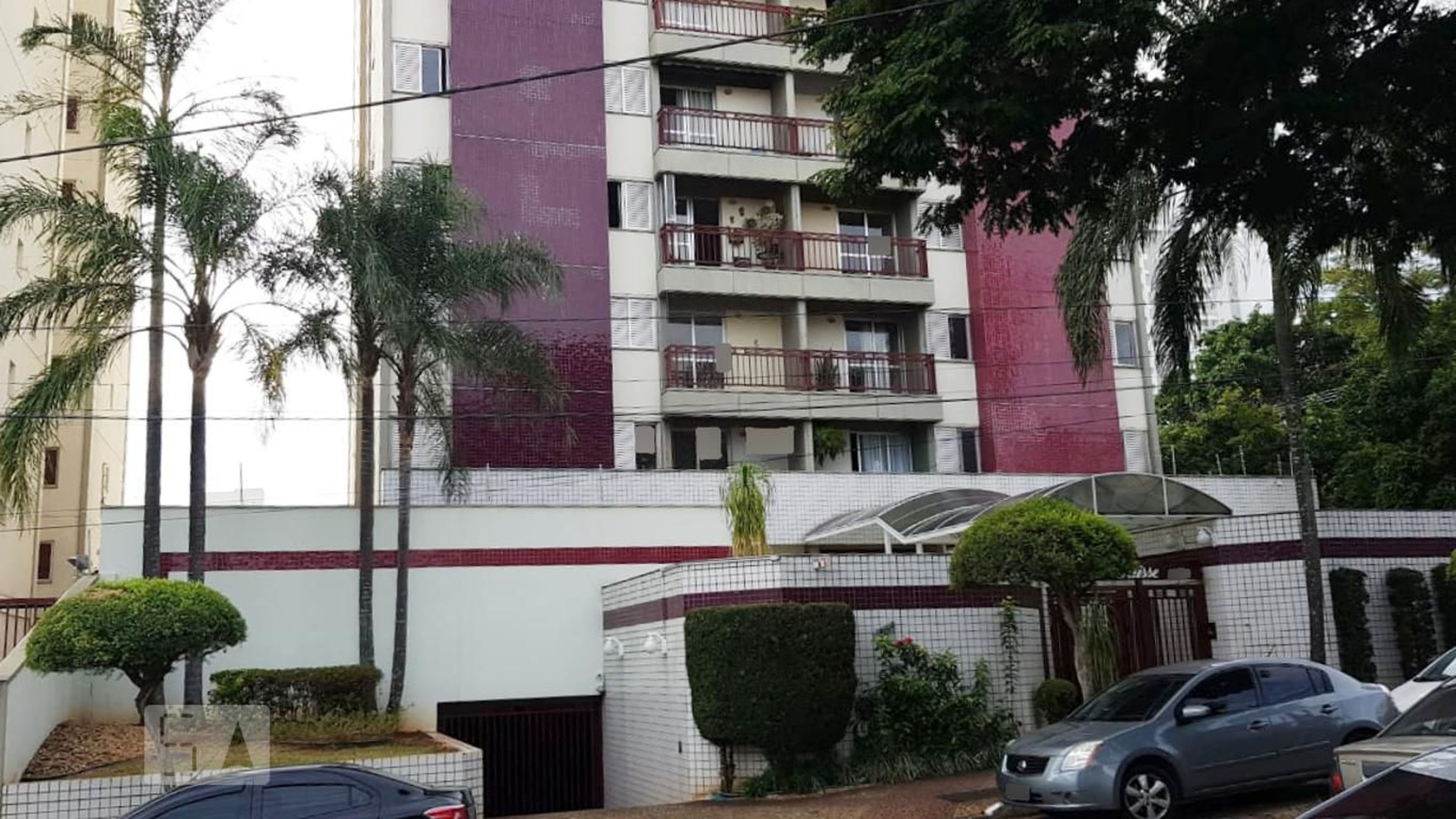 Fachada do Prédio Condomínio Maison Suisse