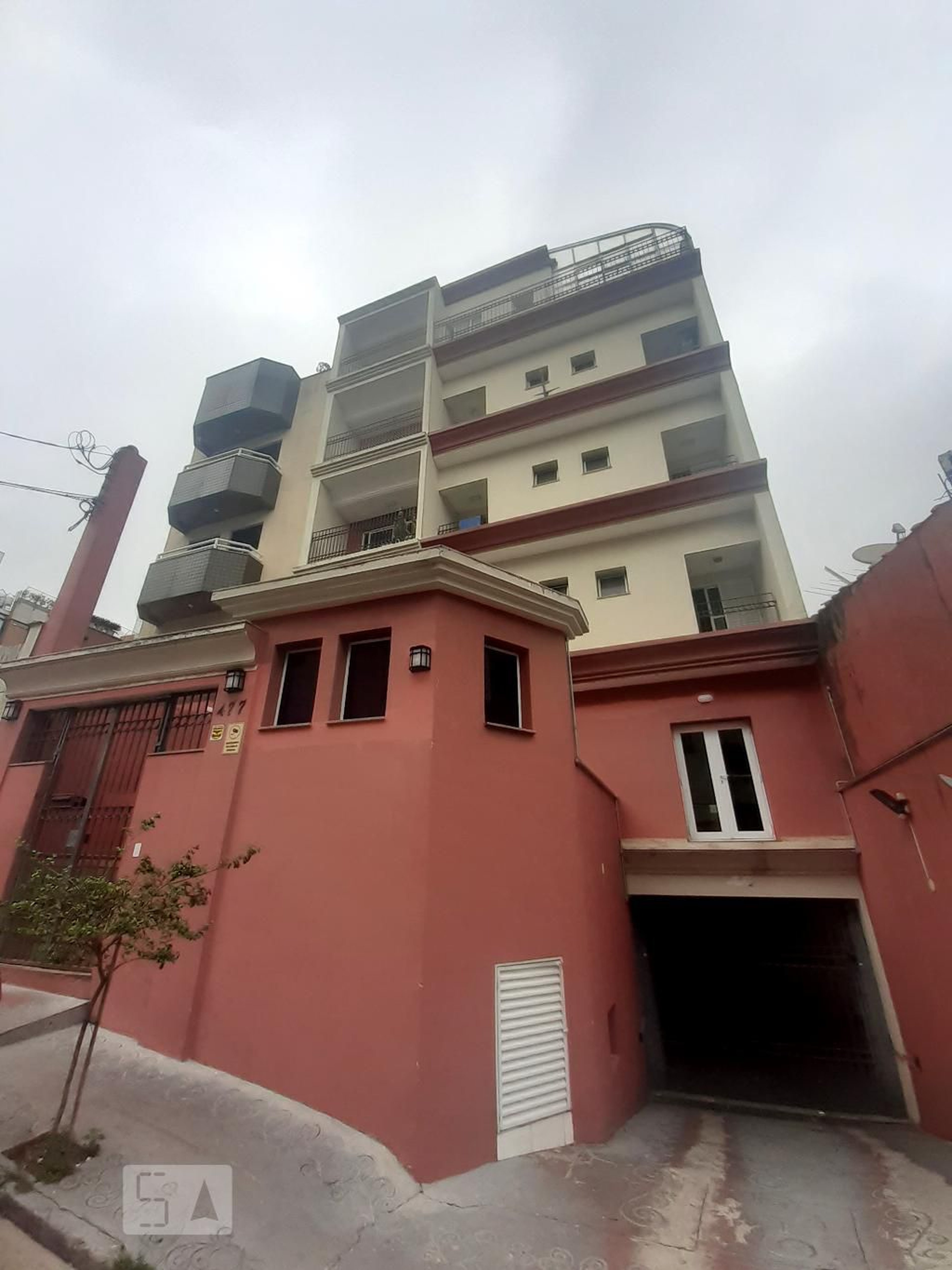 Fachada do Condomínio Condomínio Clovis Camargo Bodini Neto